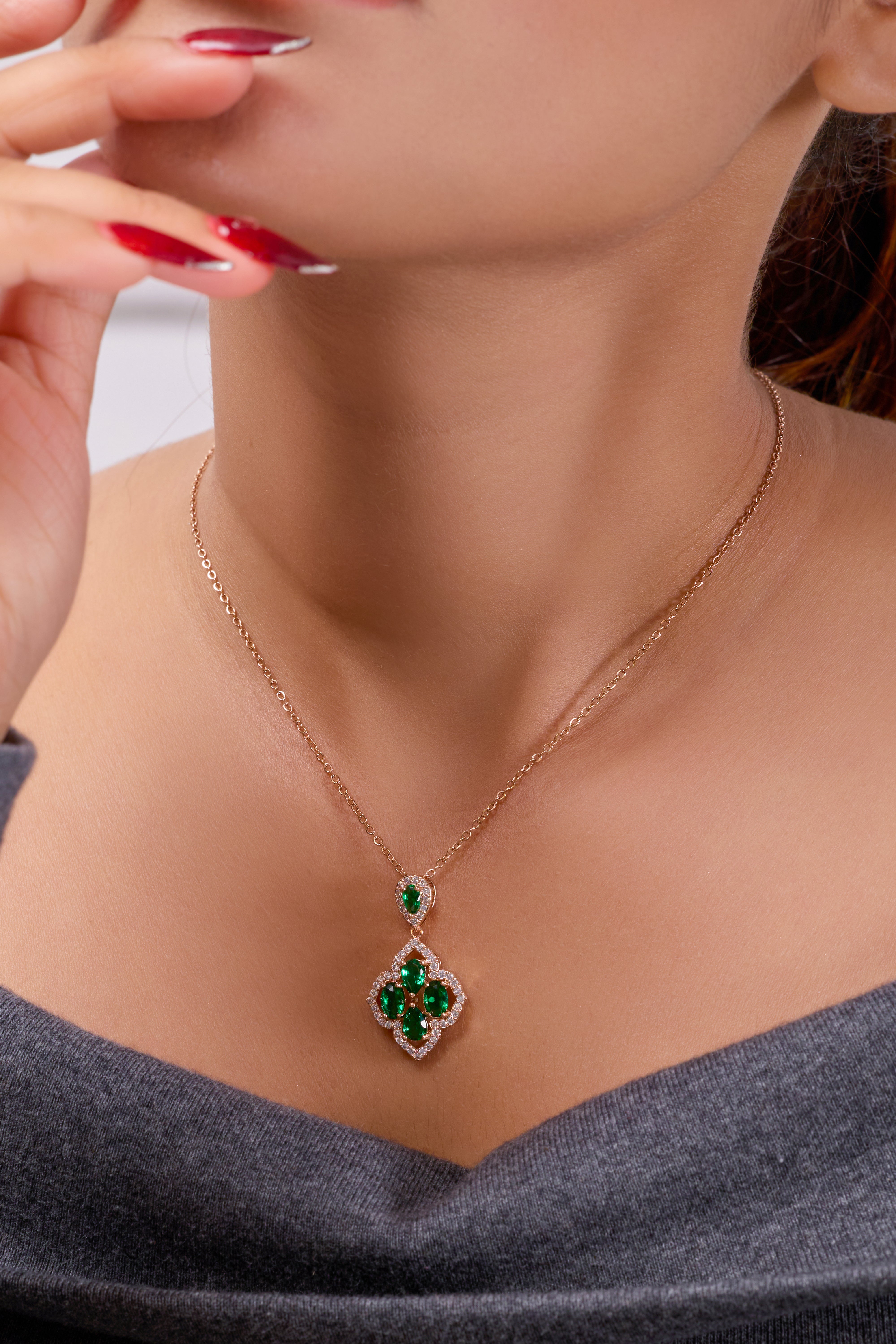 Suhasini Verde Envy Neckless GWN -25