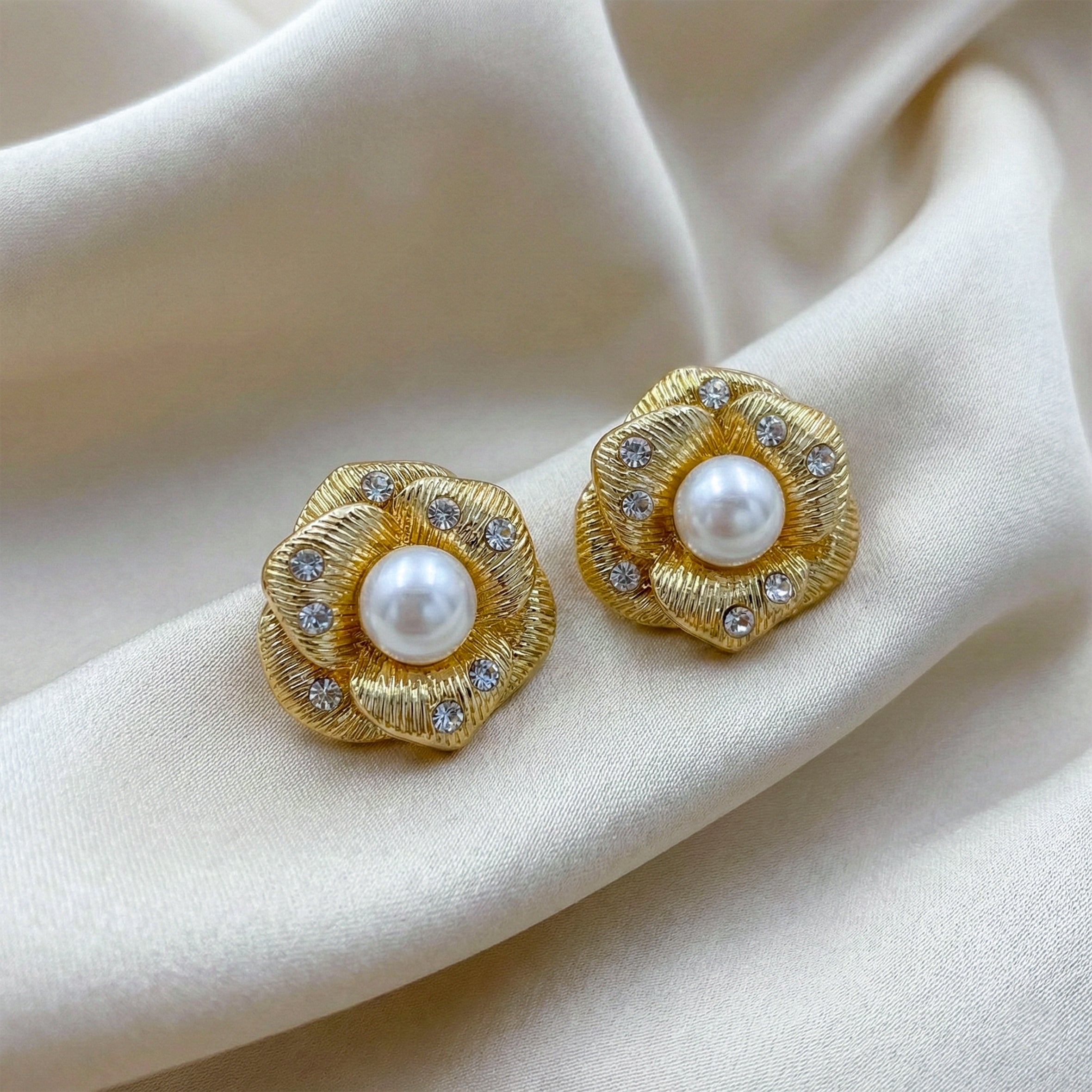 Gold Pearl Bloom Radiance Stud Stud Earrings for women - Finora Jewels