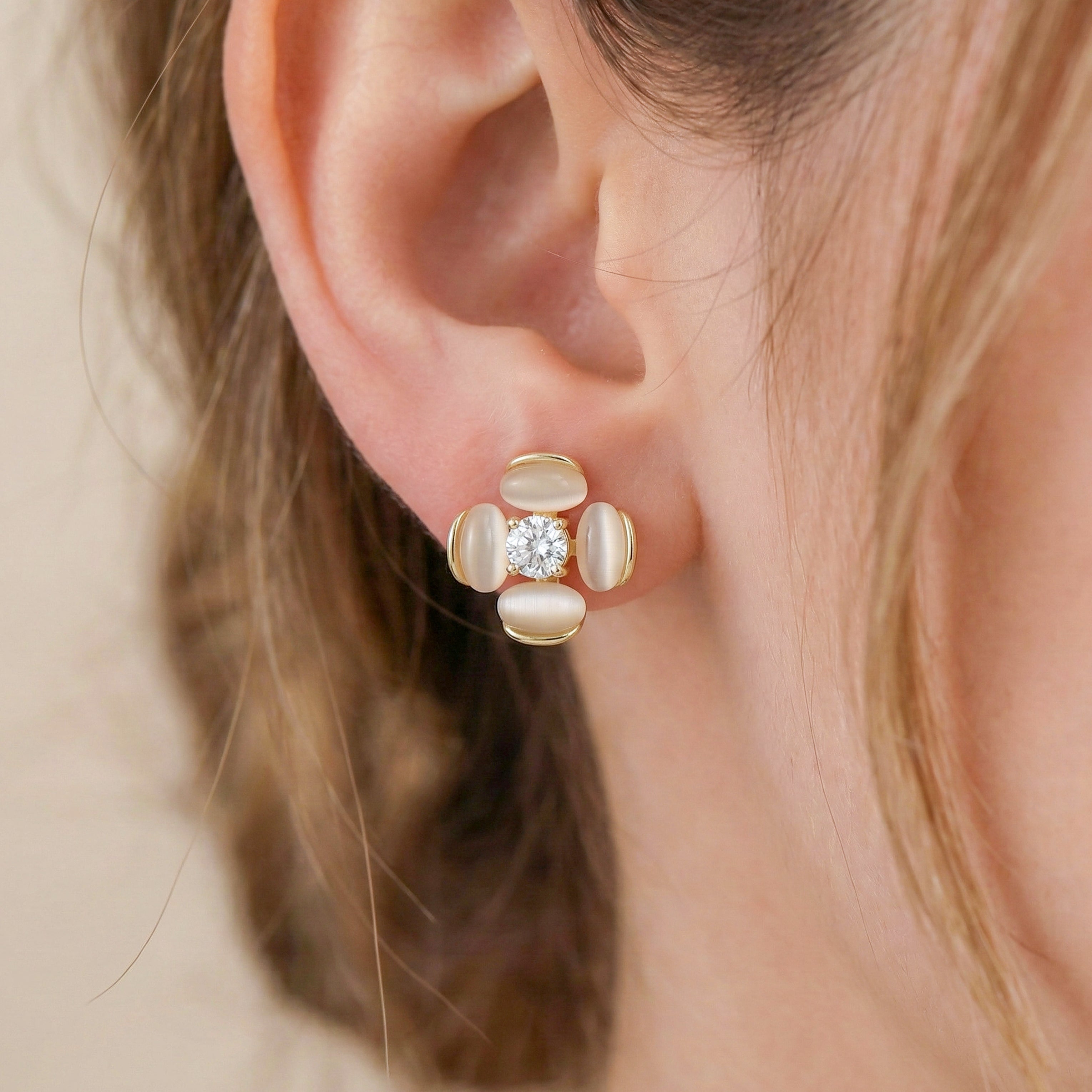 Moti Bloom Post Ear Studs GWE -107