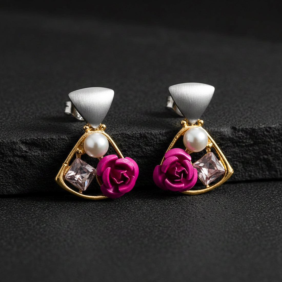 Gold Pearl Stud Stud Earrings for women - Finora Jewels