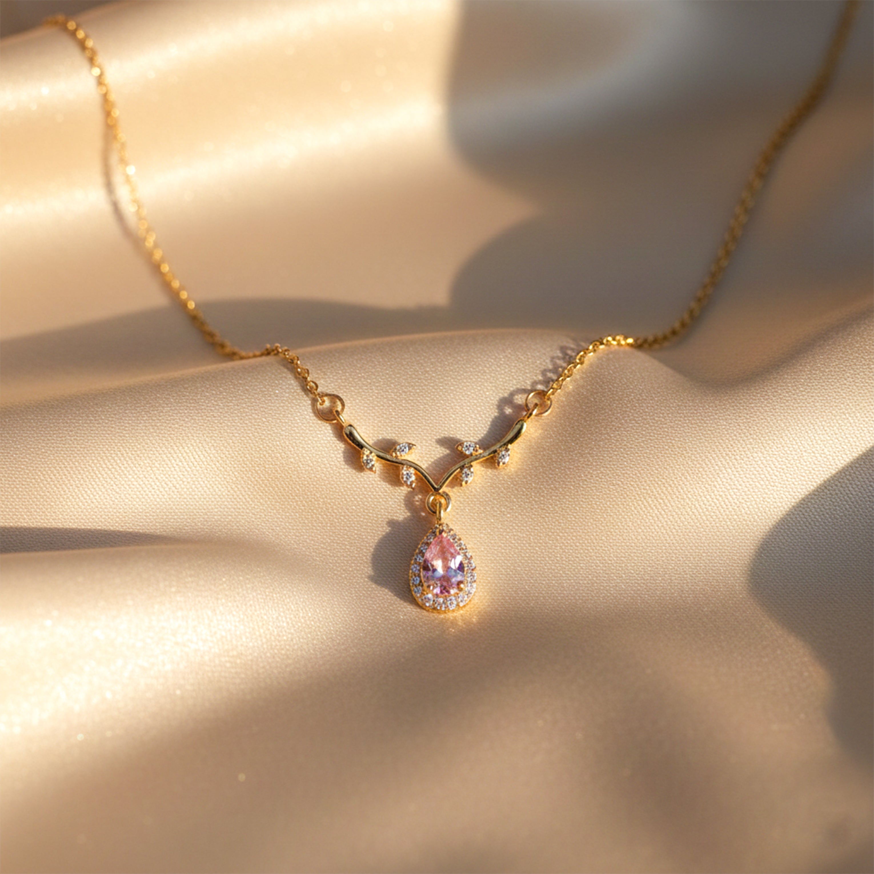 Vine Necklace for women in Gold - Finora Jewels