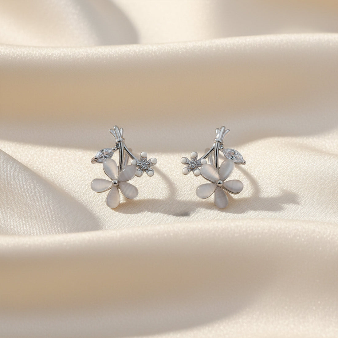 Silver Foliage Bloom Post Ear Studs GWE -111