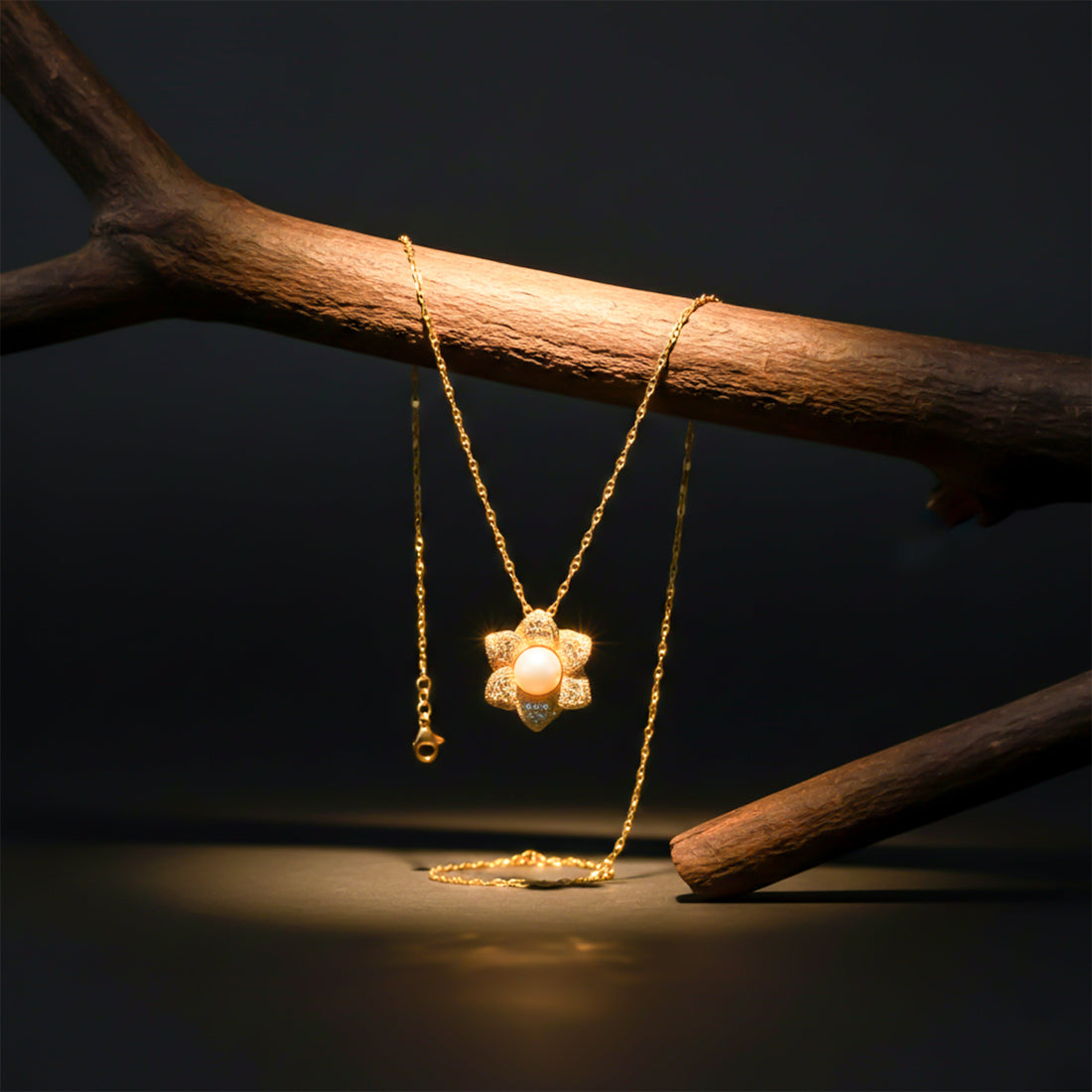 Women Necklace Floral Gold jewellery - Finora Jewels