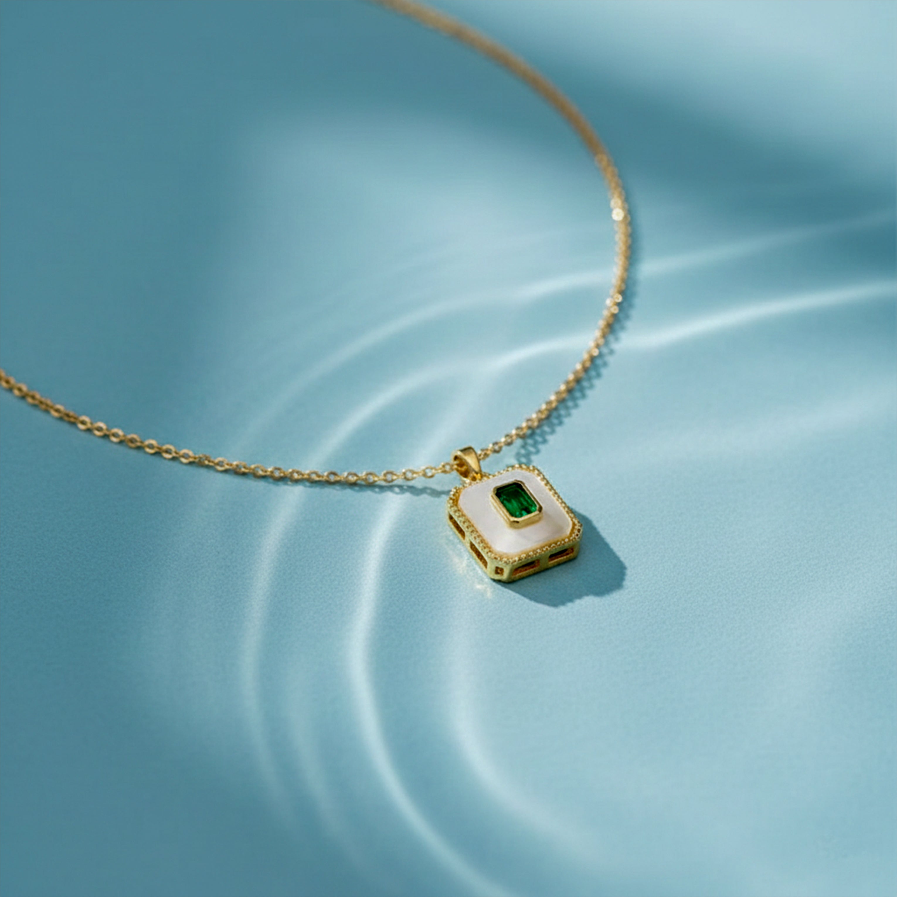 Timeless-Inspired Verde Women Neckless GWN -94