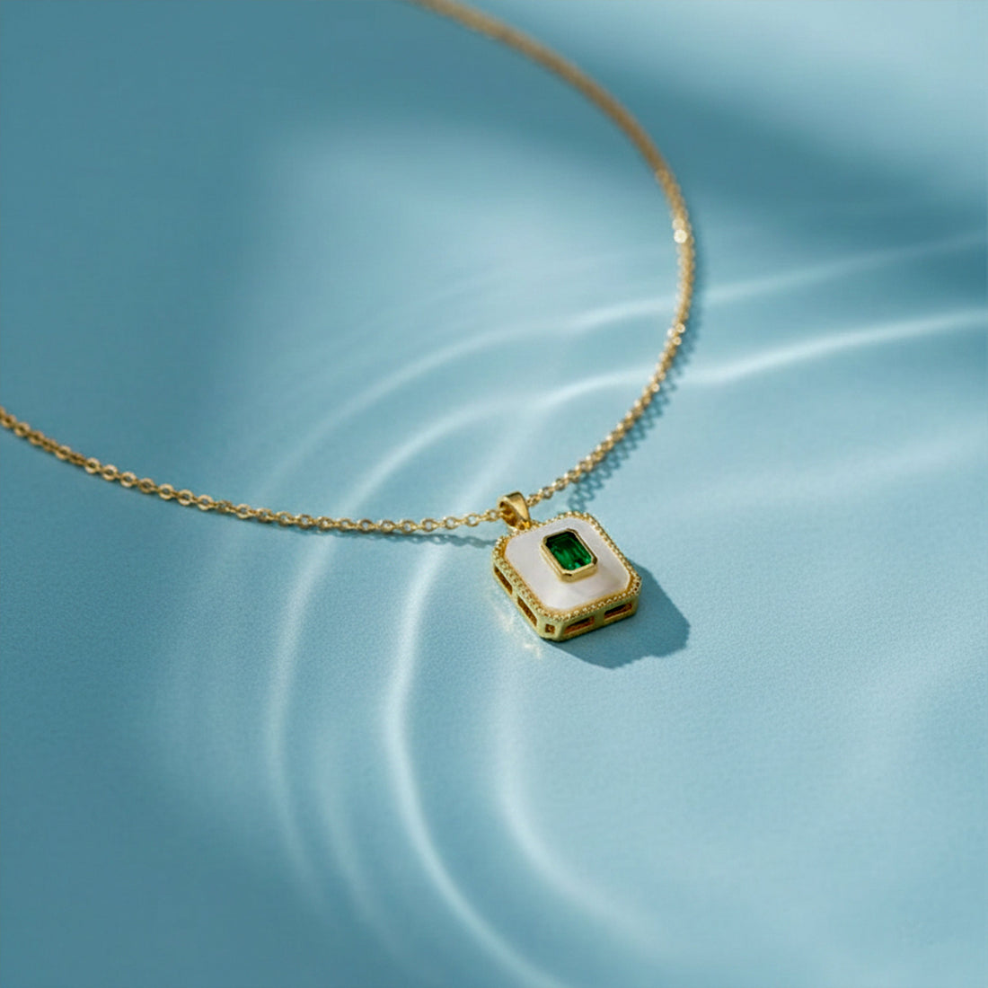 Timeless-Inspired Verde Women Neckless GWN -94