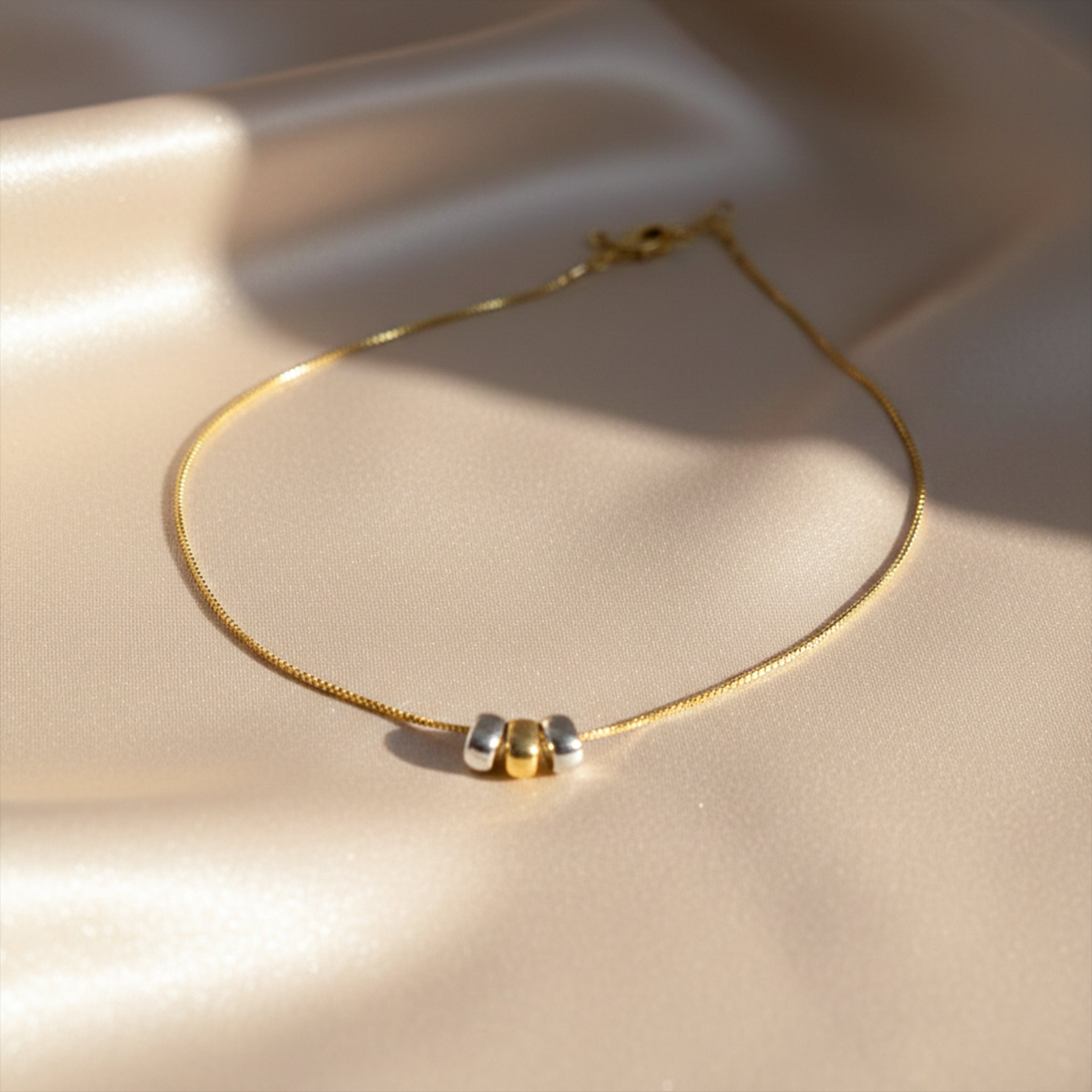 Minimalist Tri-Tone Necklace for women in Gold - Finora Jewels