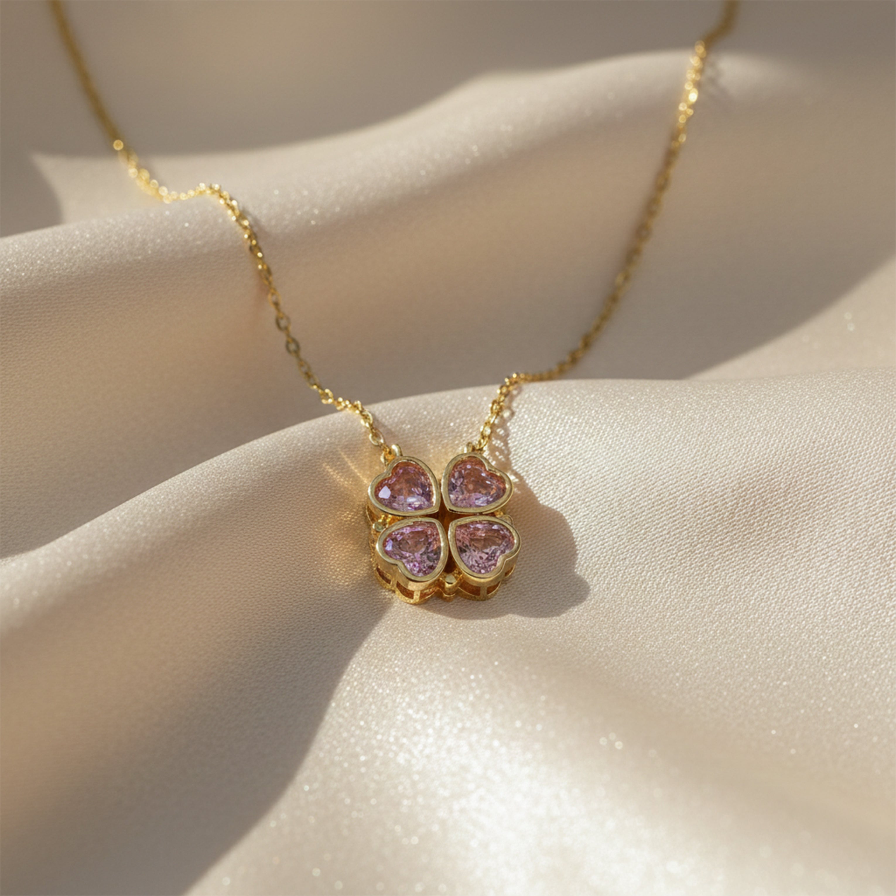 Quatrefoil Love Locket Link Set GWN -85