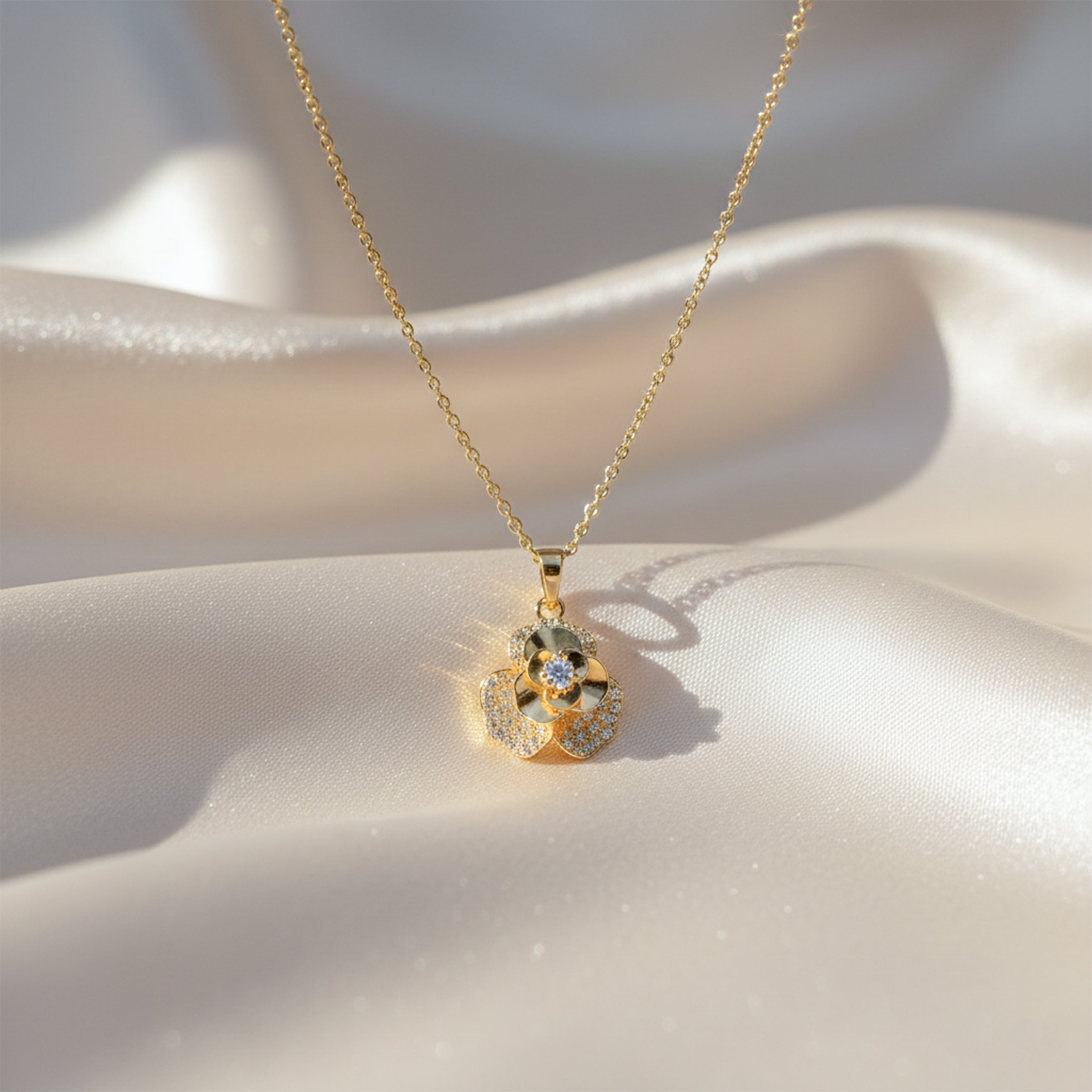 Bloom Zirconia Locket Link Set GWN -108