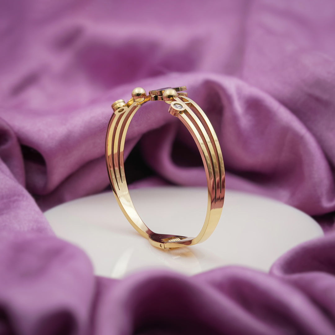 Women Bracelet Kada Gold jewellery - Finora Jewels