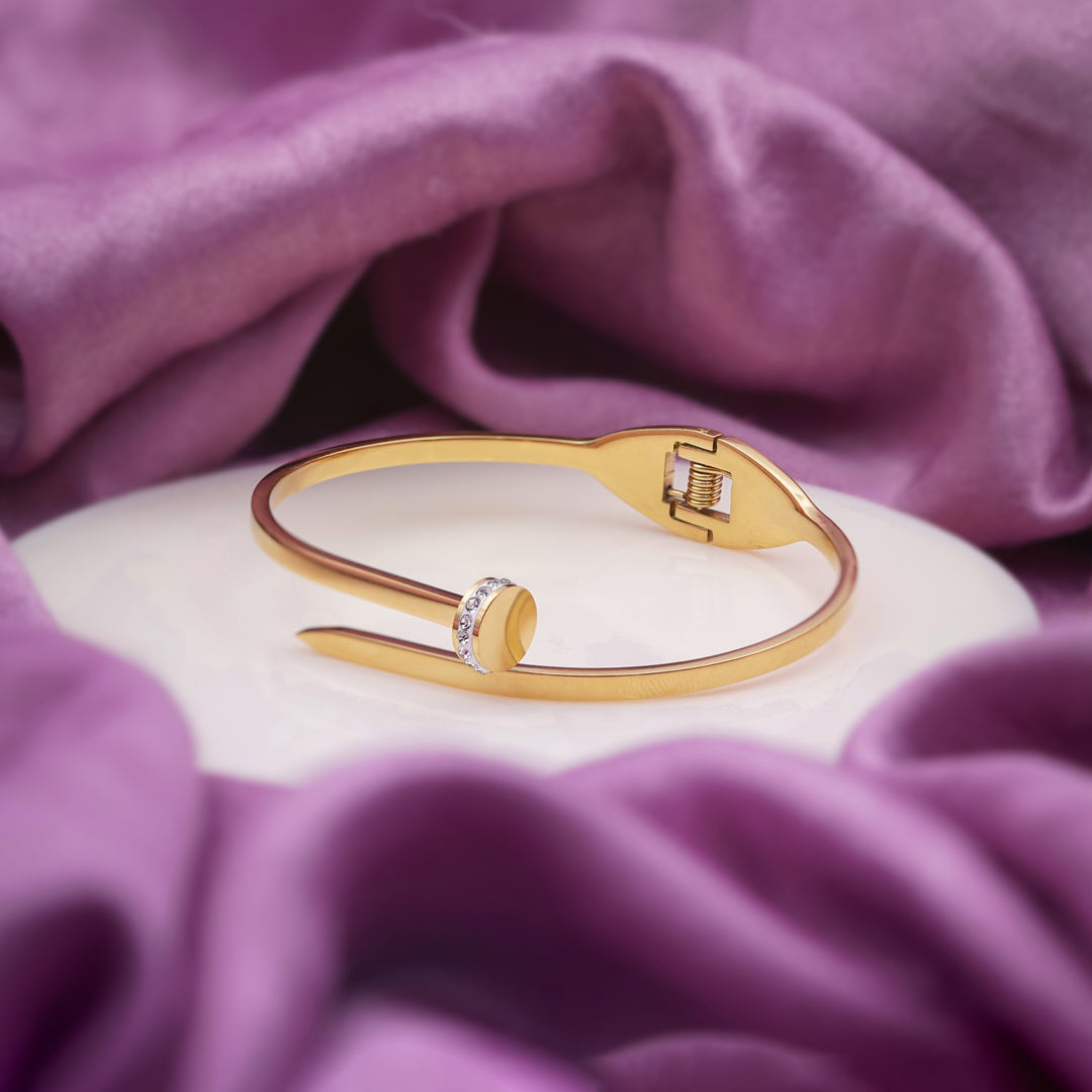 Gold Nalin Kada Bracelet for women - Finora Jewels