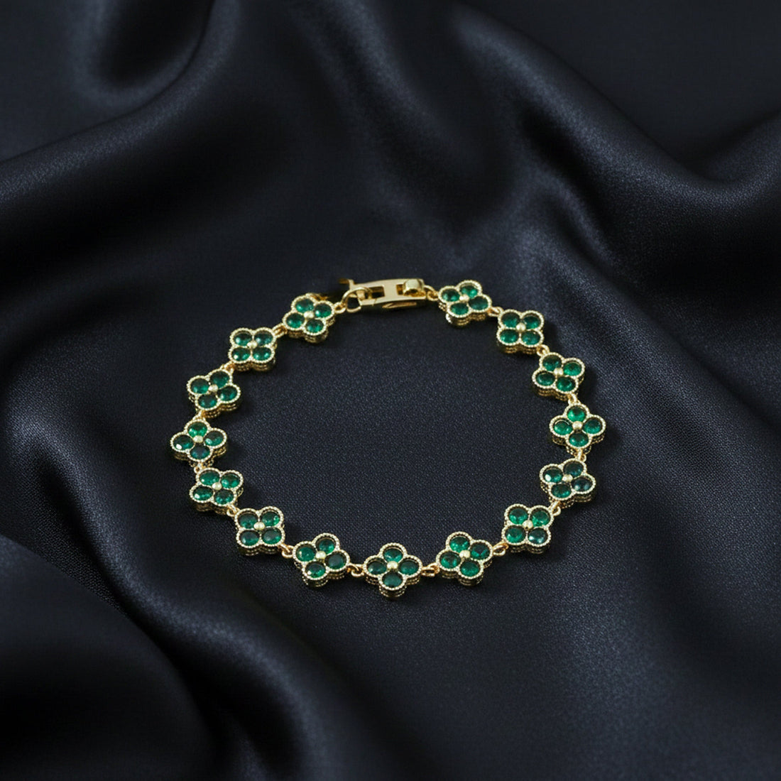 Gold Emerald Clover Bracelet for women - Finora Jewels