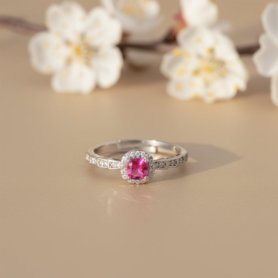 Regal Rosette Encircled Band GWR -38