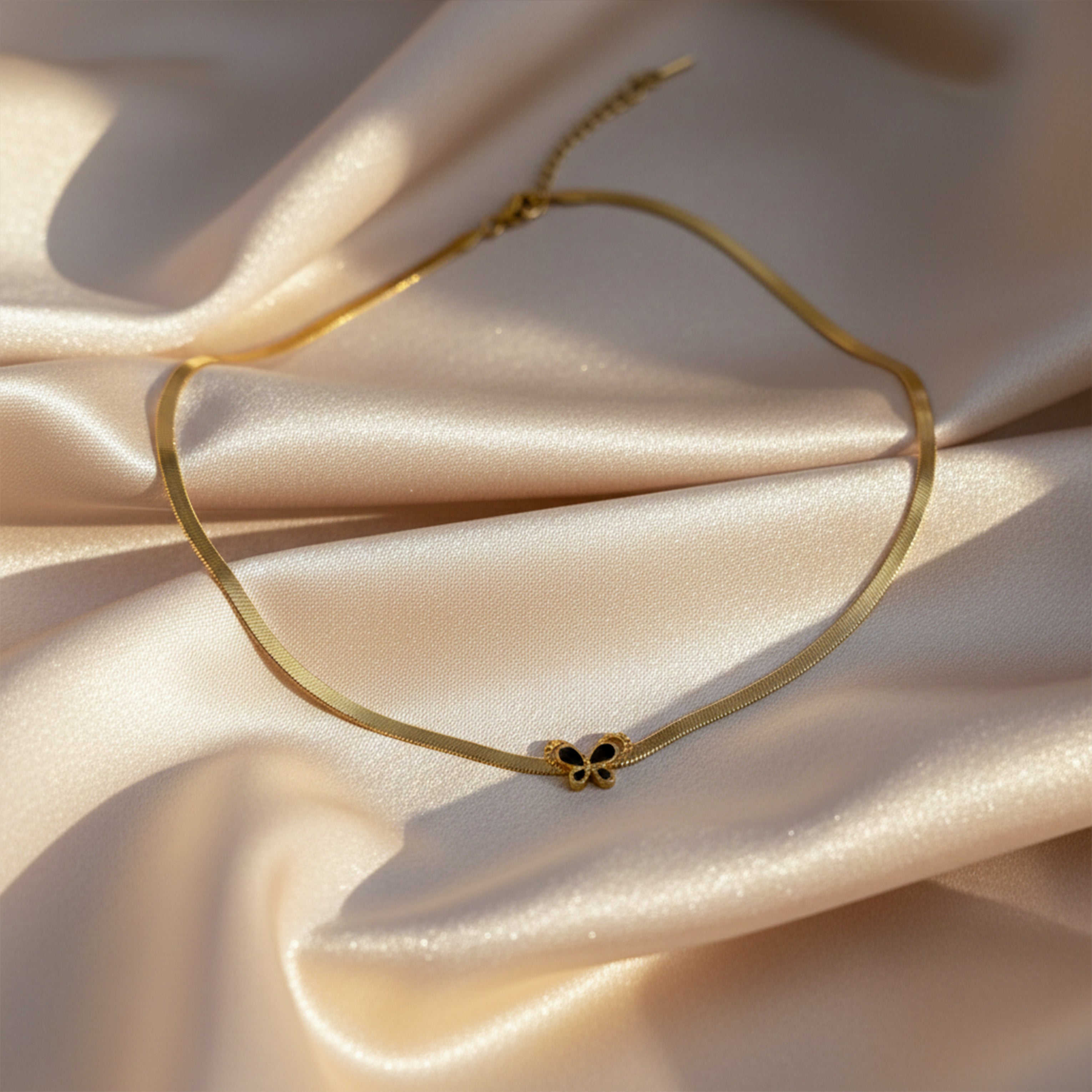 Women Necklace Butterfly Choker Gold jewellery - Finora Jewels