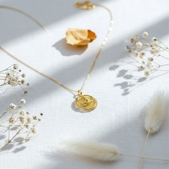 Timeless-Inspired Gold Lacework Circle Women Link Set GWN -158