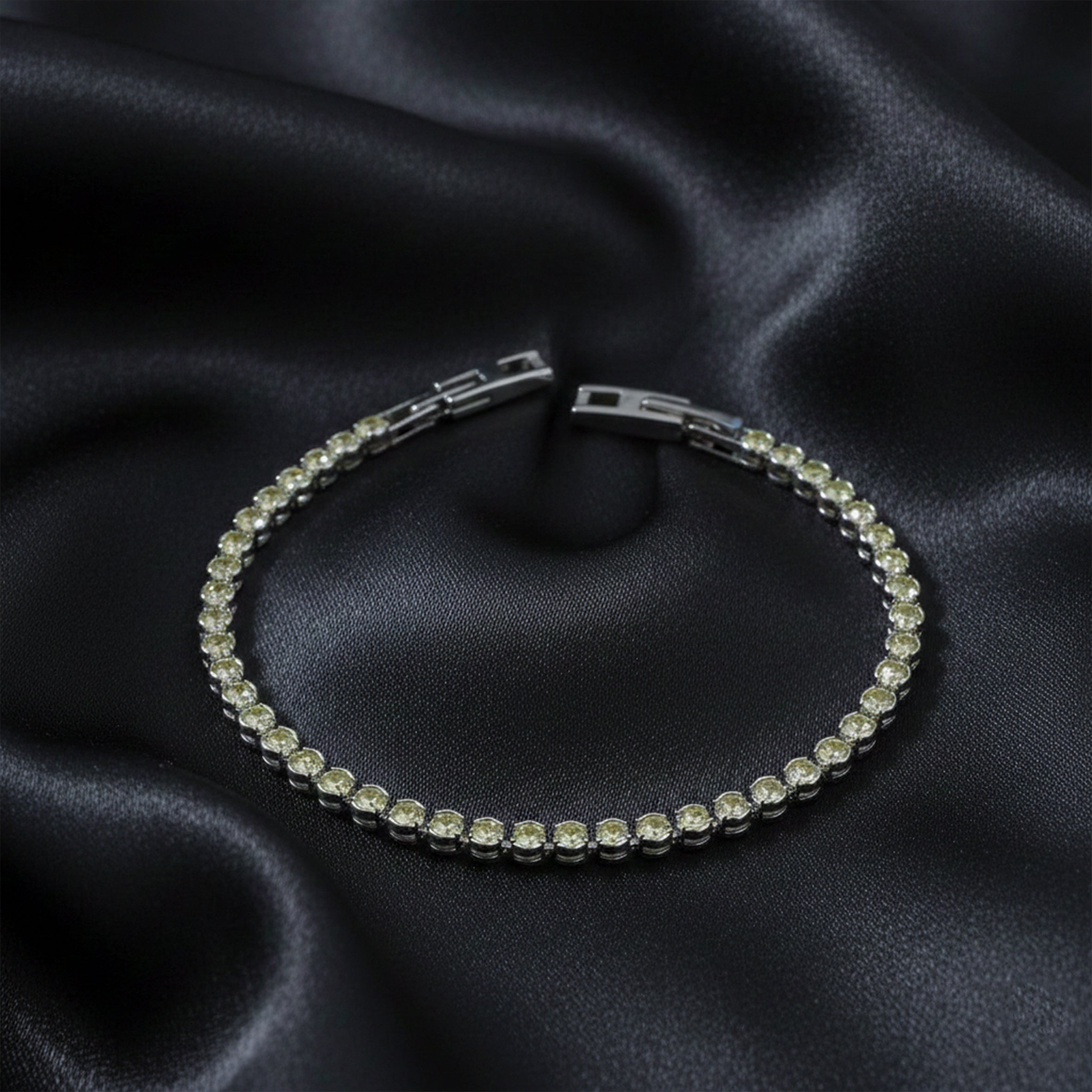 Women Bracelet Green Halo Tennis Gold jewellery - Finora Jewels
