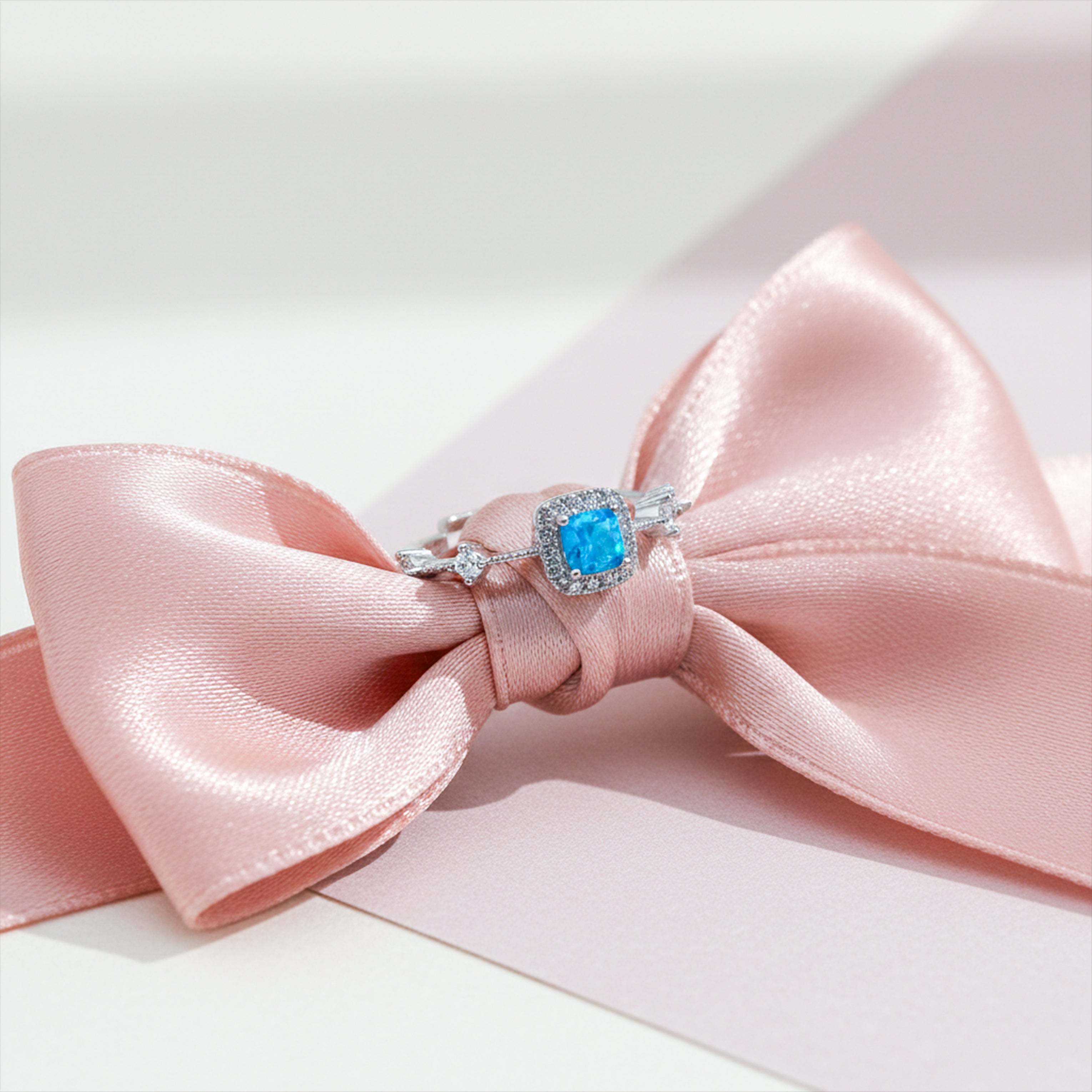 Blue Encircled Flexible Band GWR -67