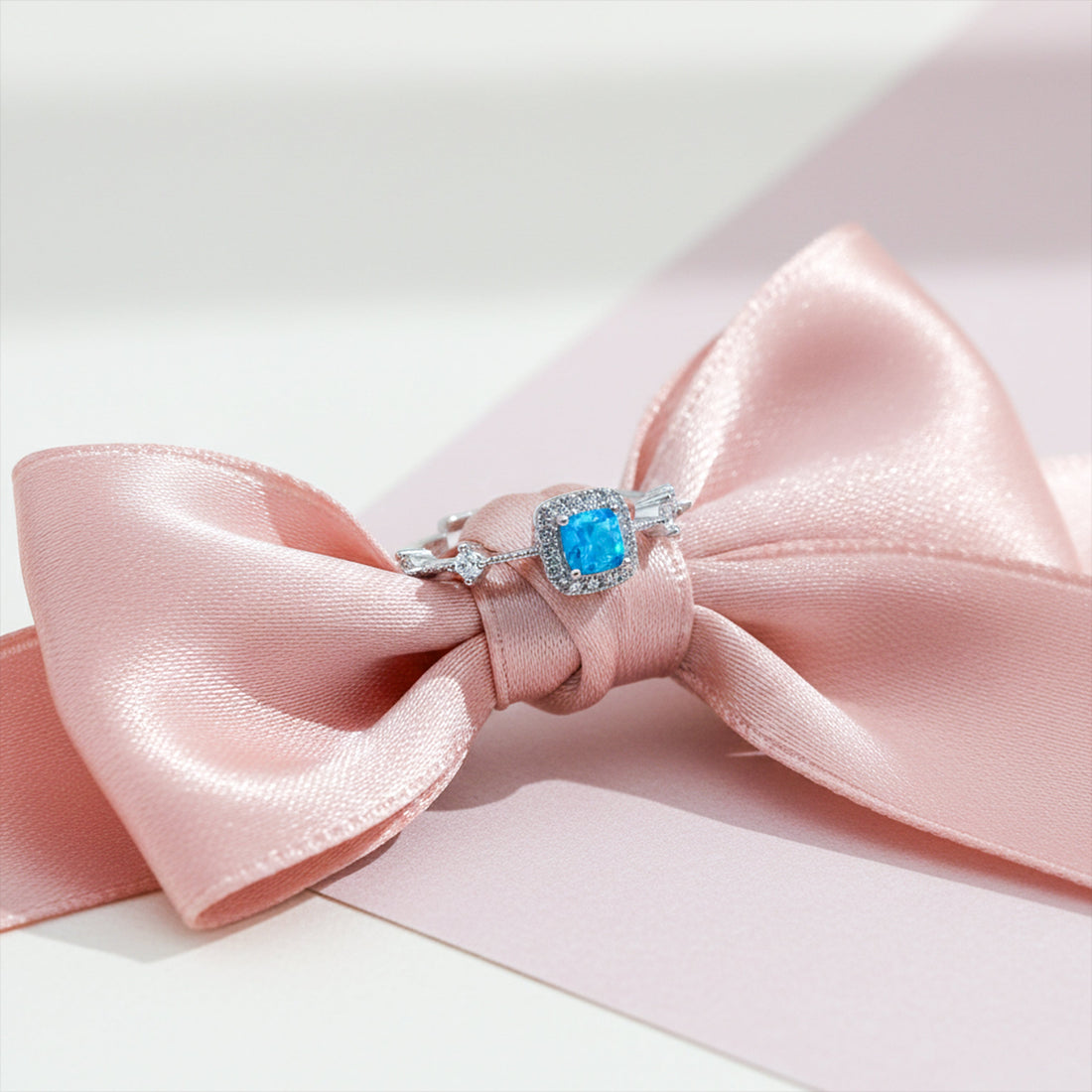 Blue Encircled Flexible Band GWR -67