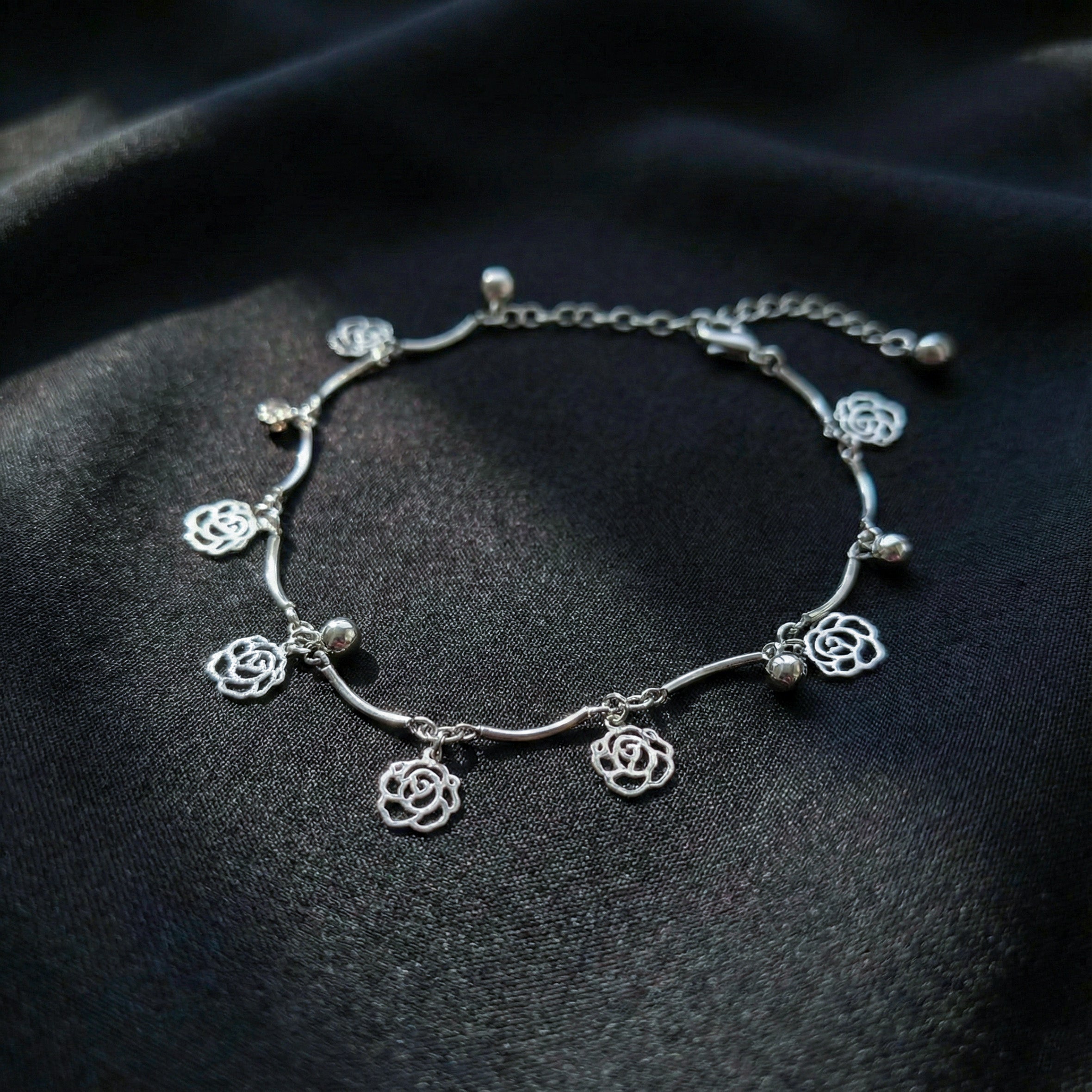 Silver Rosette Accent Payal GWA -42
