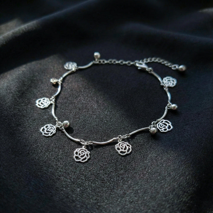 Silver Rosette Accent Payal GWA -42