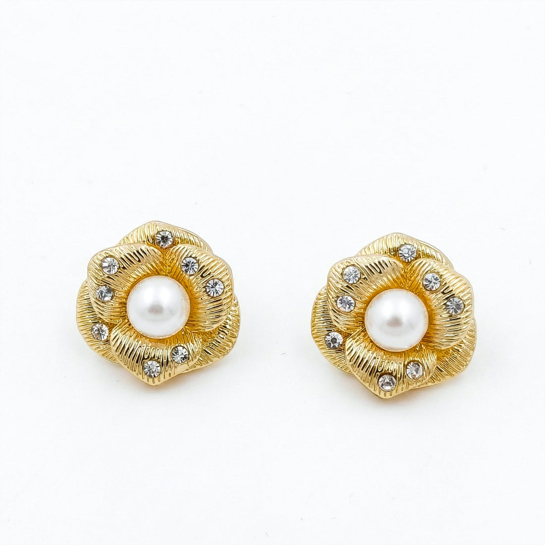 Gold Pearl Bloom Radiance Stud Stud Earrings for women - Finora Jewels