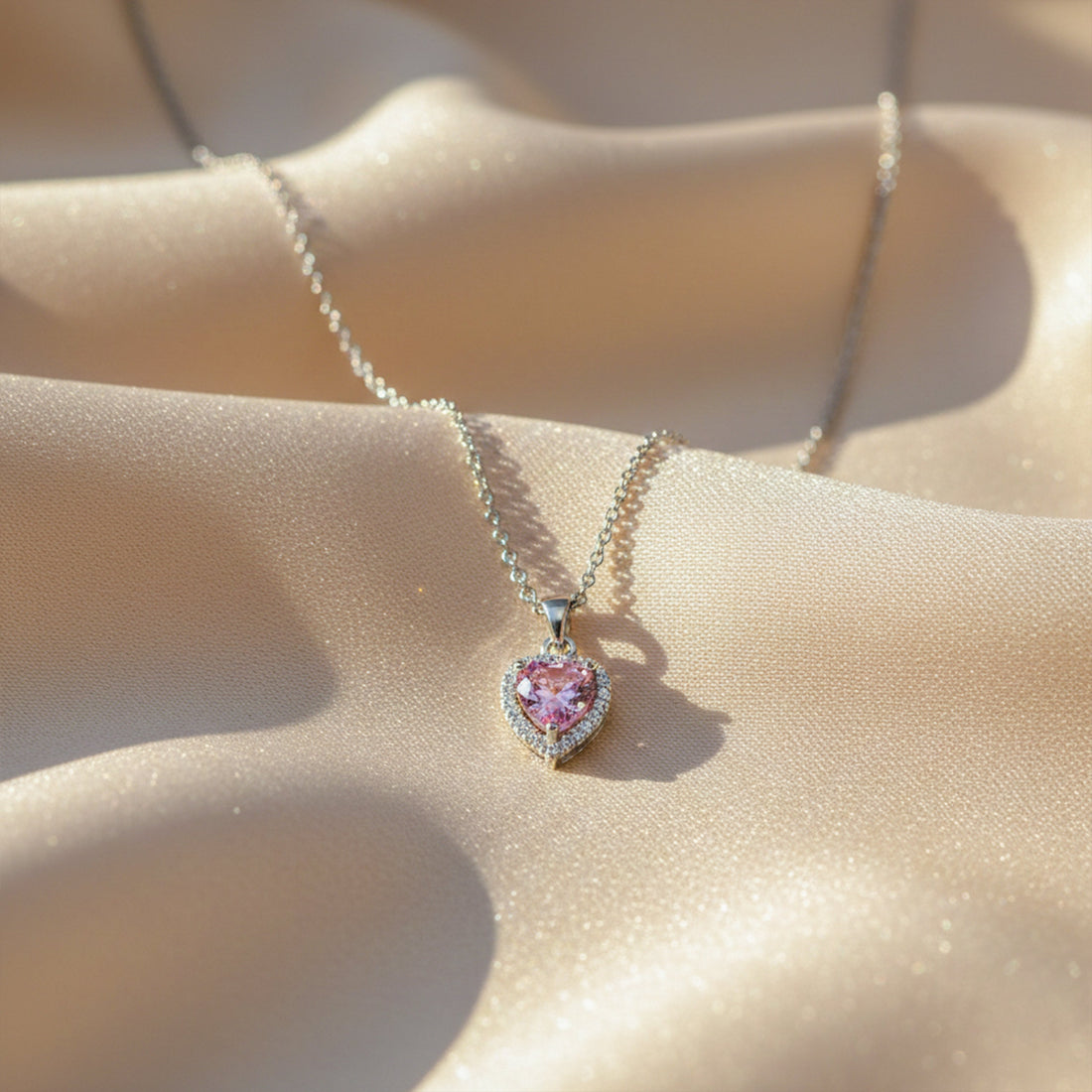 Rosette Love Encircled Locket Link Set GWN -93