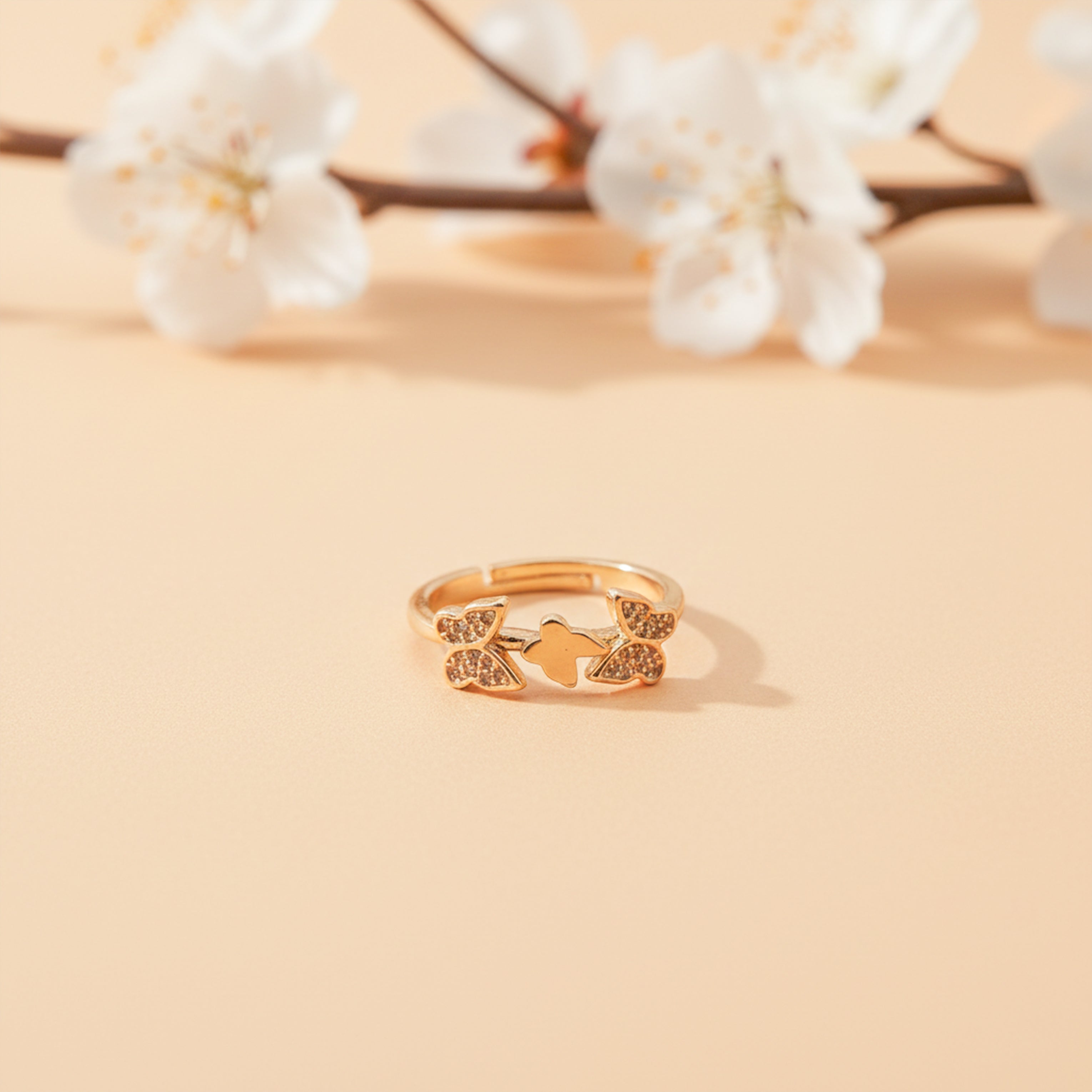 Gold-Toned Twin Papillon Band GWR -14