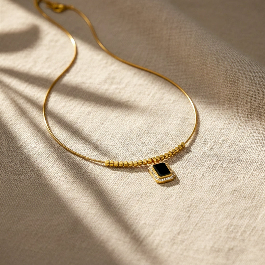 Contemporary Black Enamel Women Neckless GWN -114