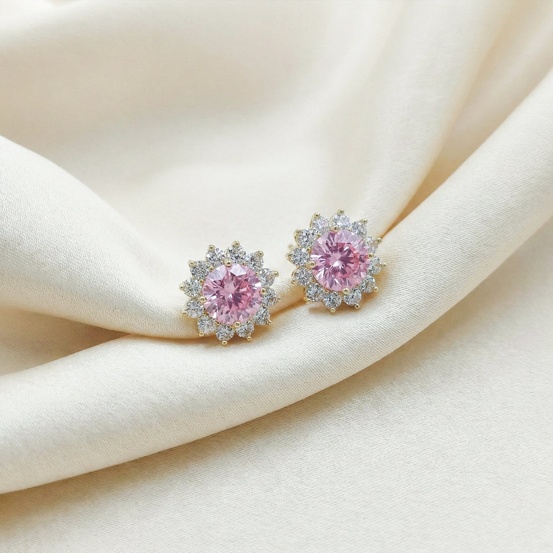 Blush Halo Stud Stud Earrings for women in Gold - Finora Jewels