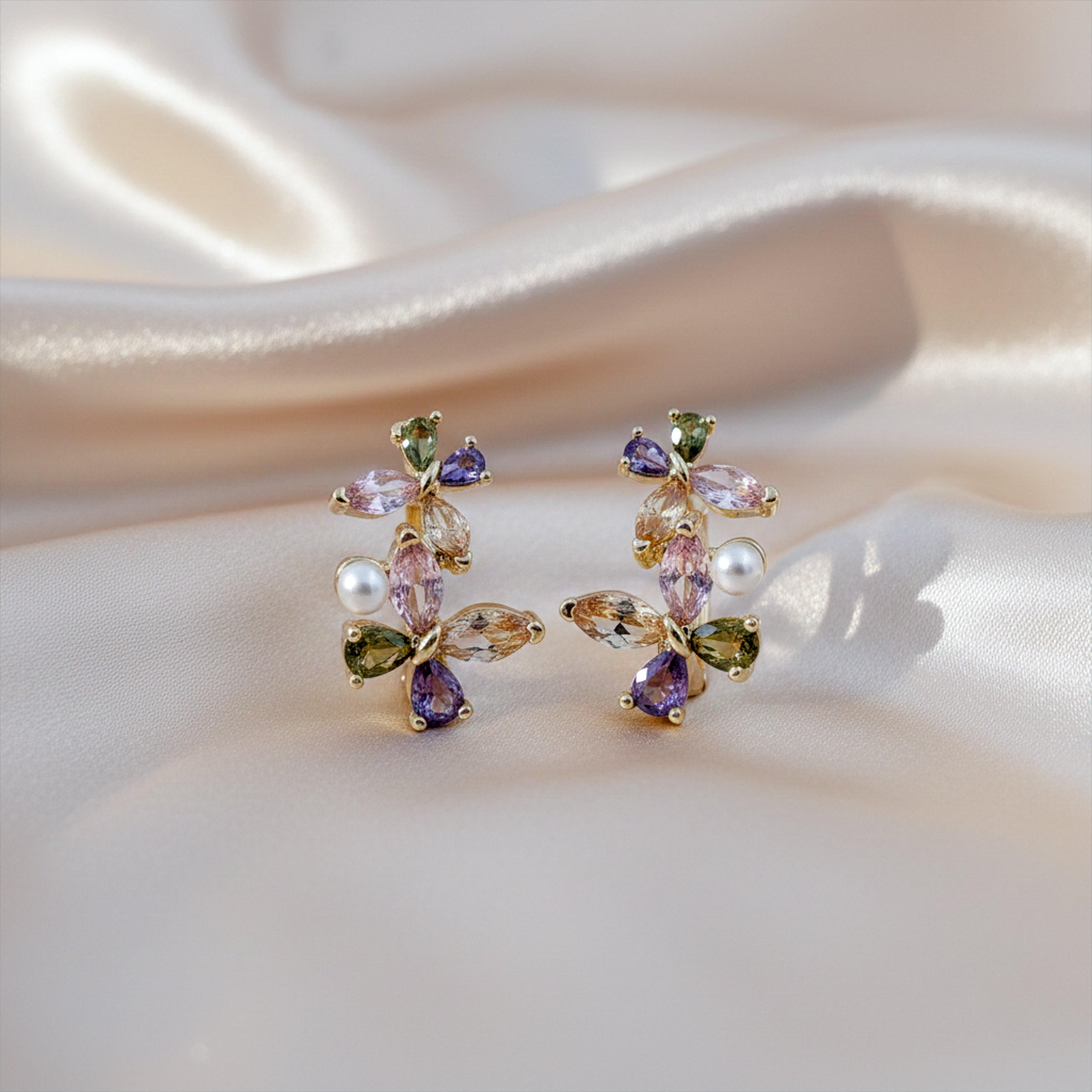 Bloom Moti Post Ear Studs GWE -155
