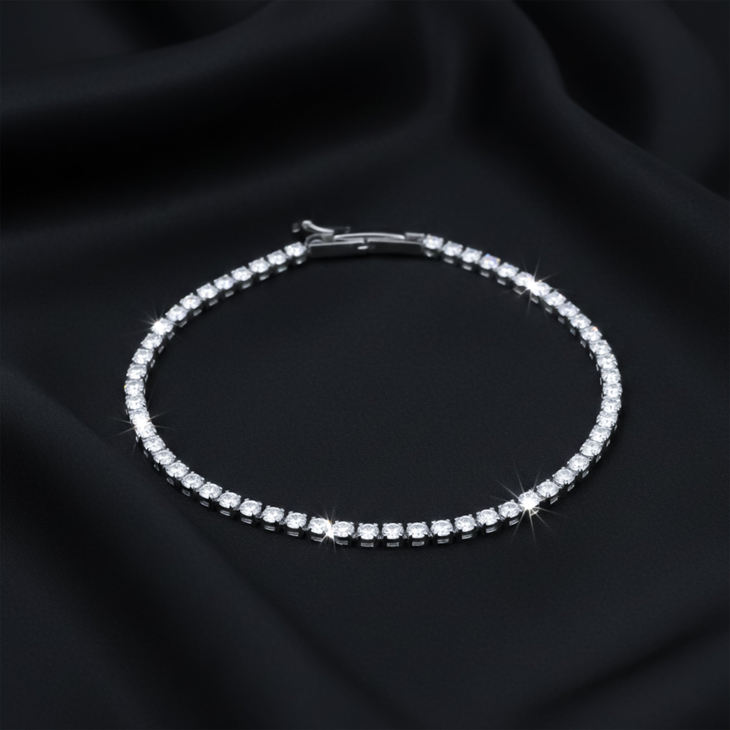 Ishq Silver Solo-Stone Braclate GWB -30