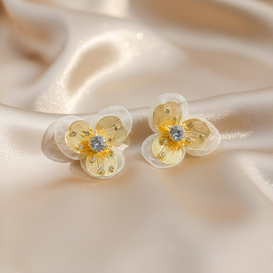 Gold-Toned Sheer Foliage Post Ear Studs GWE -169