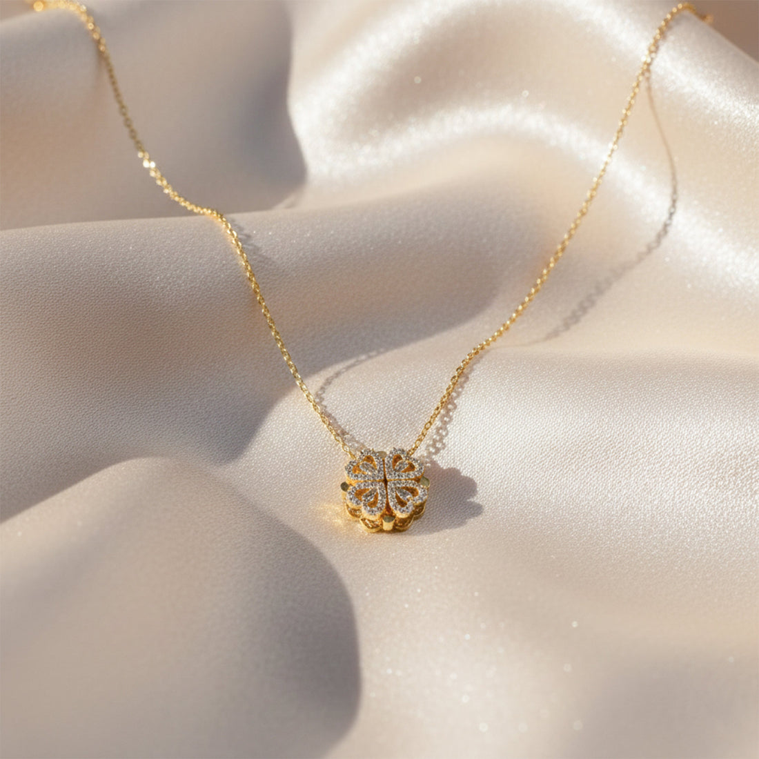 Quatrefoil Cubic Zirconia Locket Link Set GWN -138