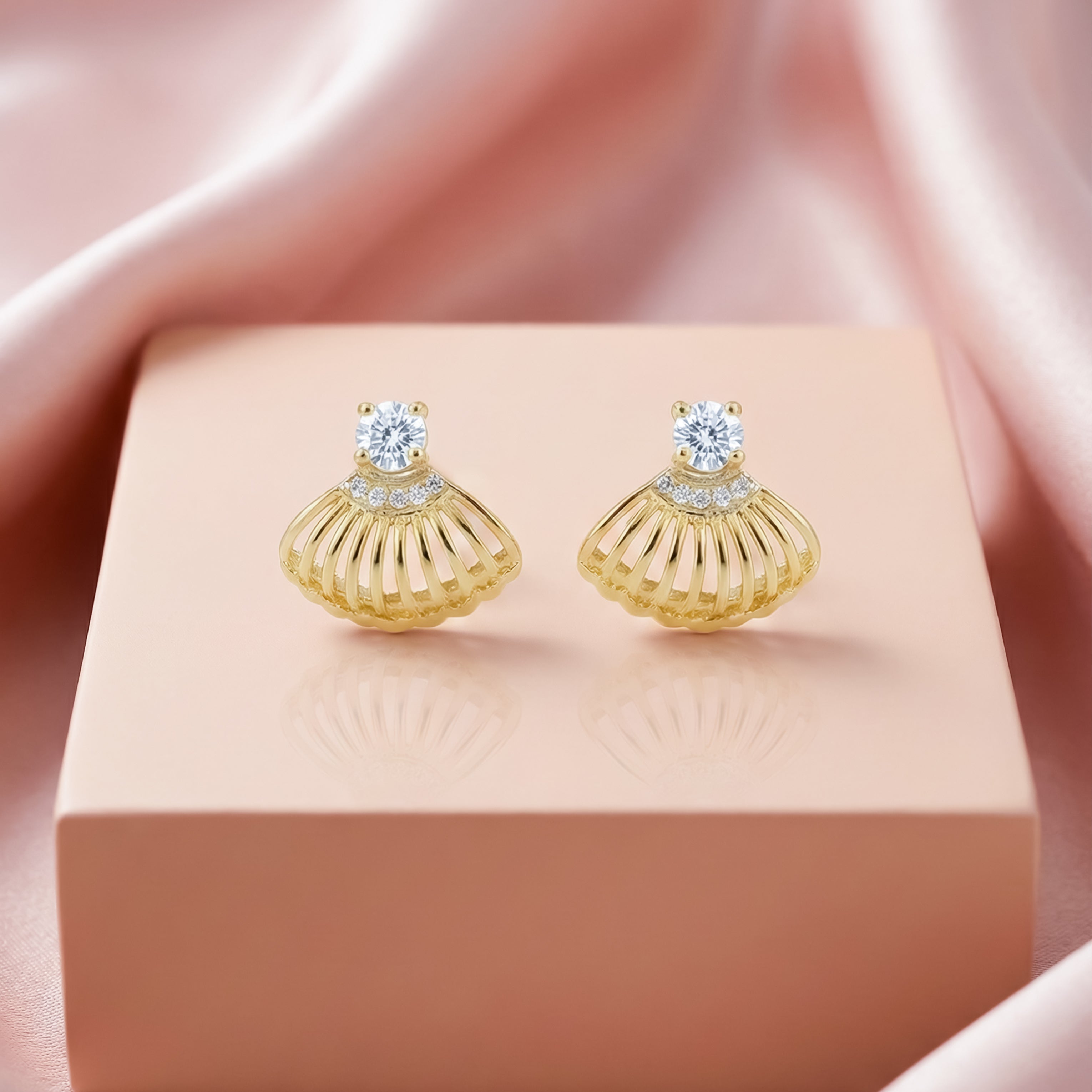 Ira Luminous Earring GWE -27