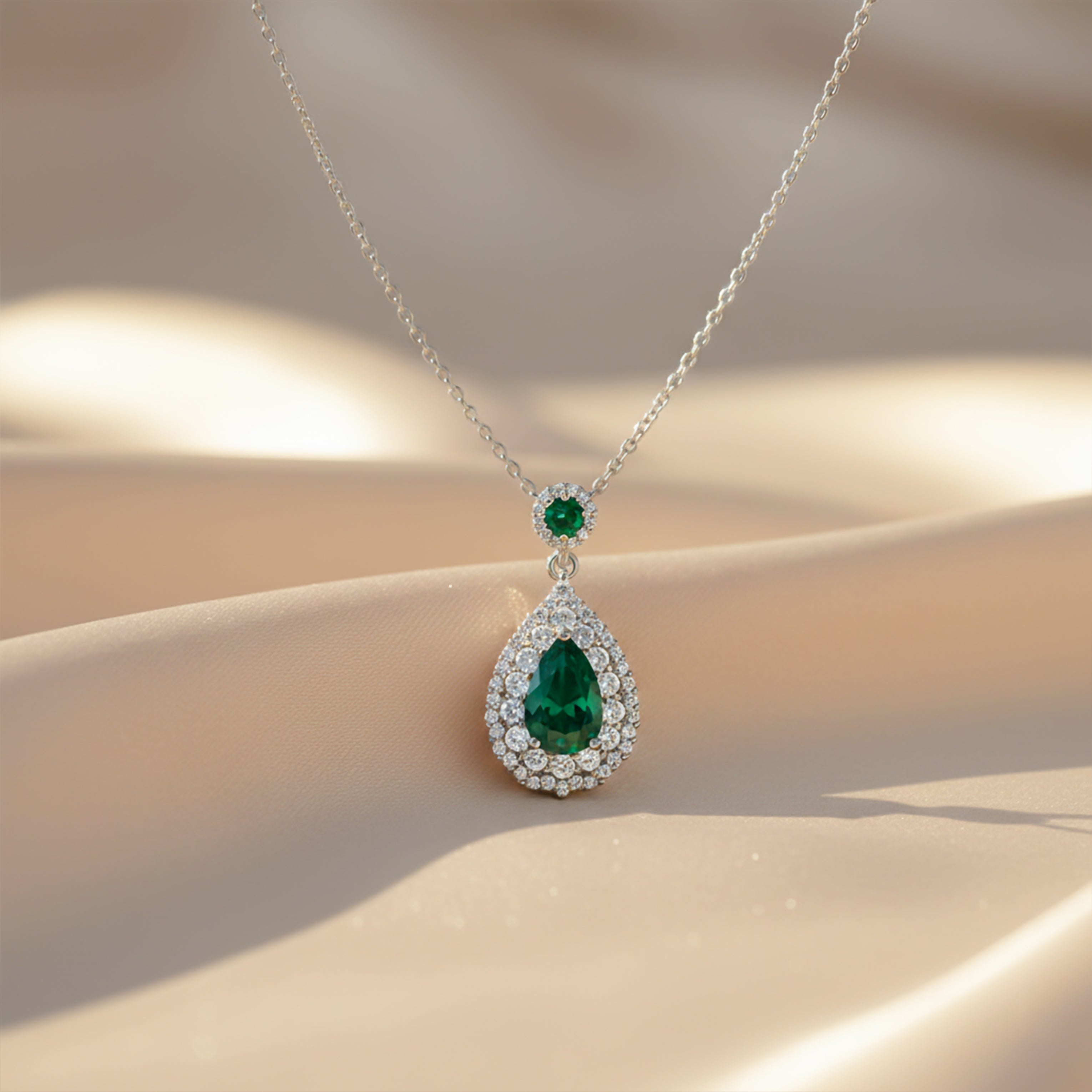 Pear-Cut Encircled Locket Link Set GWN -106