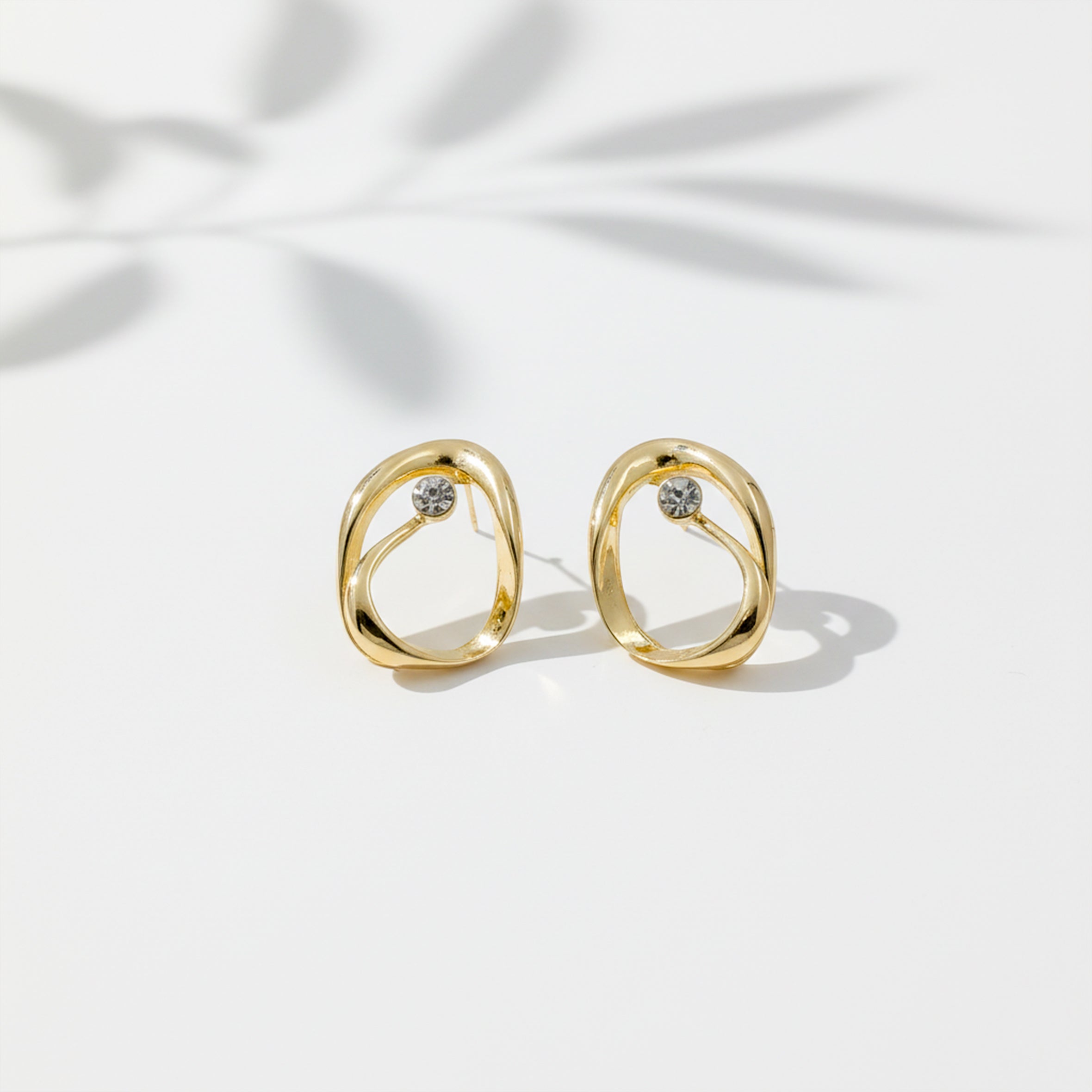 Aurelia Twist Zirconia Stone Post Ear Studs GWE -51
