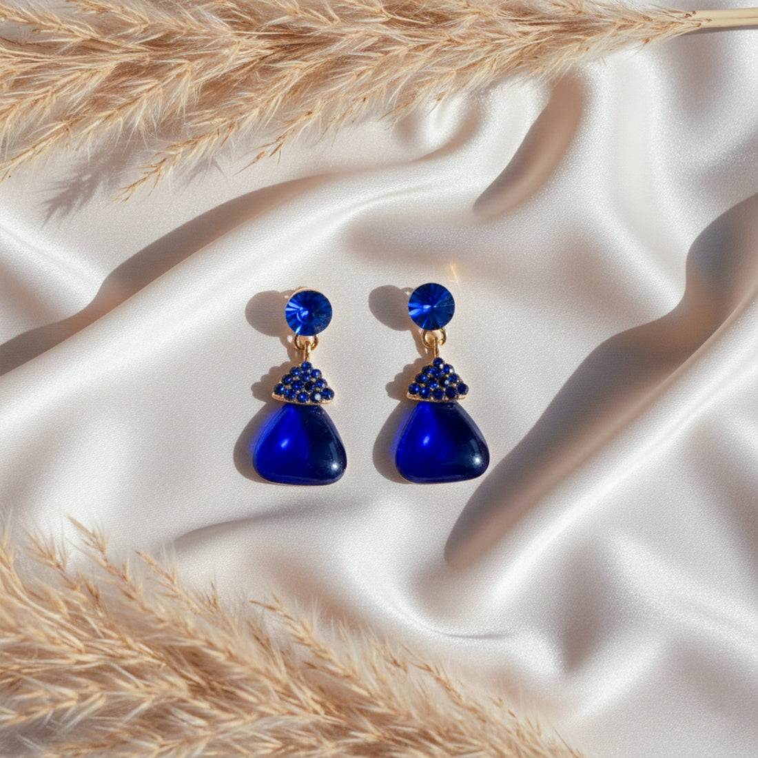 Regal Blue Pear-Cut Ear Studs GWE -215