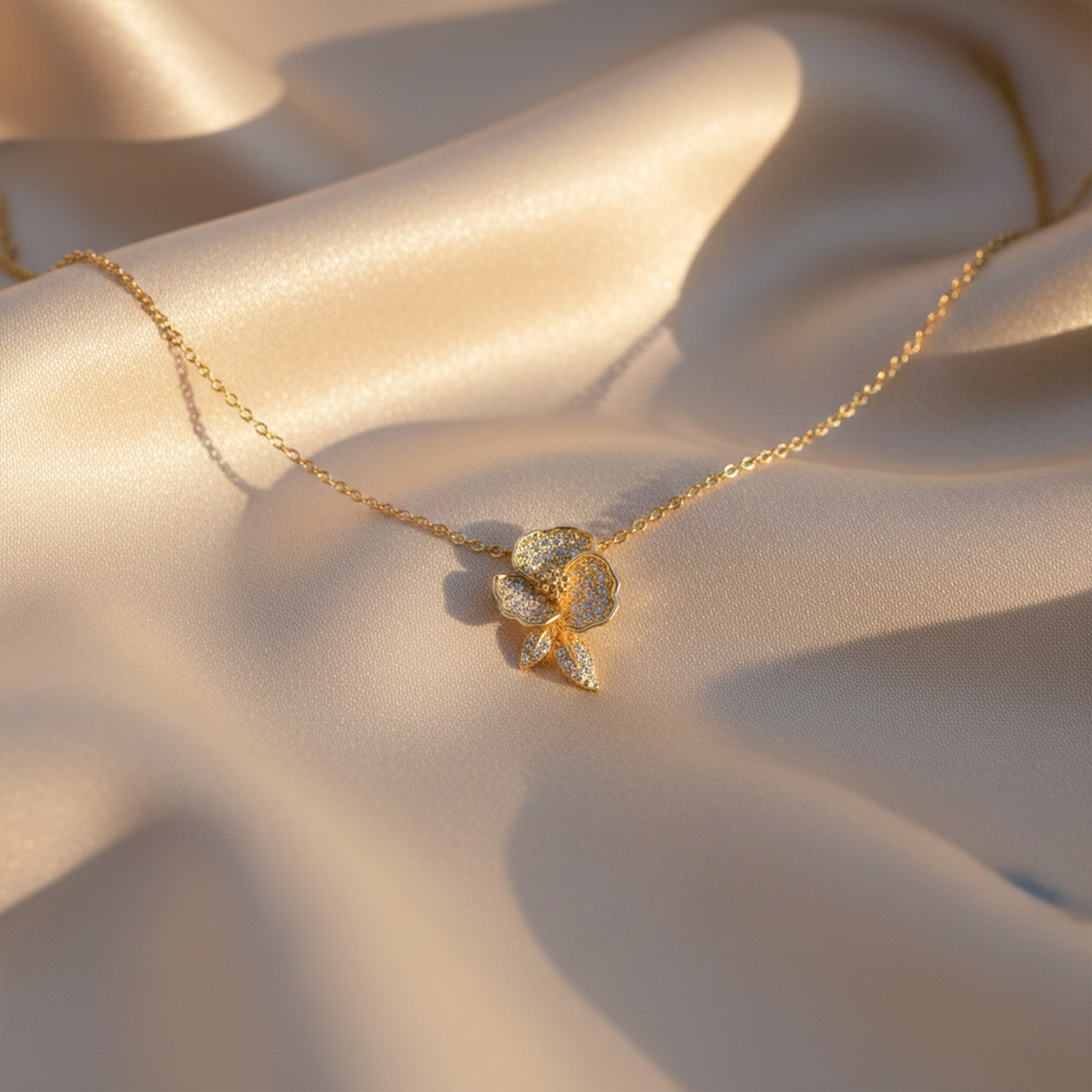 Women Necklace Crystal Flower Gold jewellery - Finora Jewels