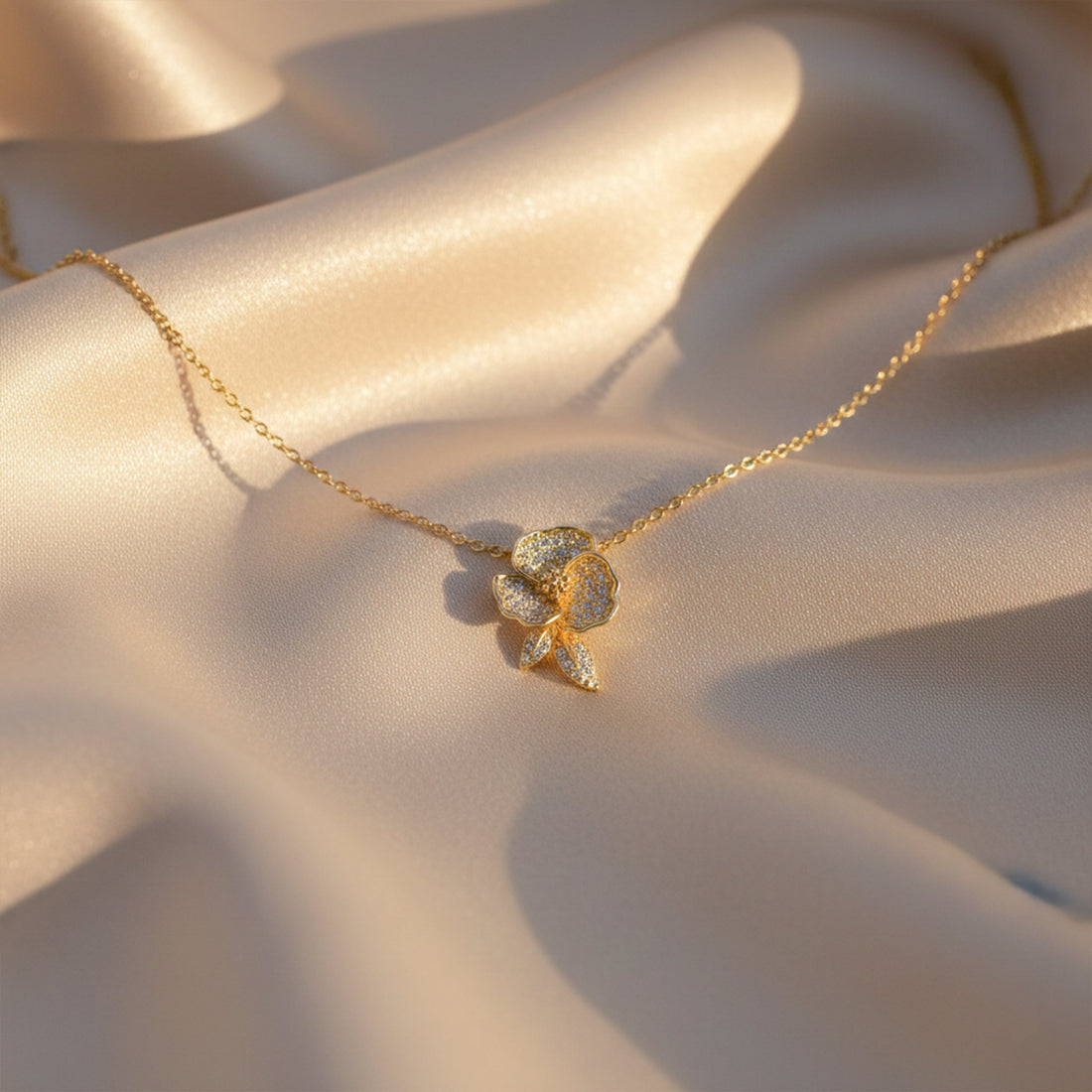 Women Necklace Crystal Flower Gold jewellery - Finora Jewels
