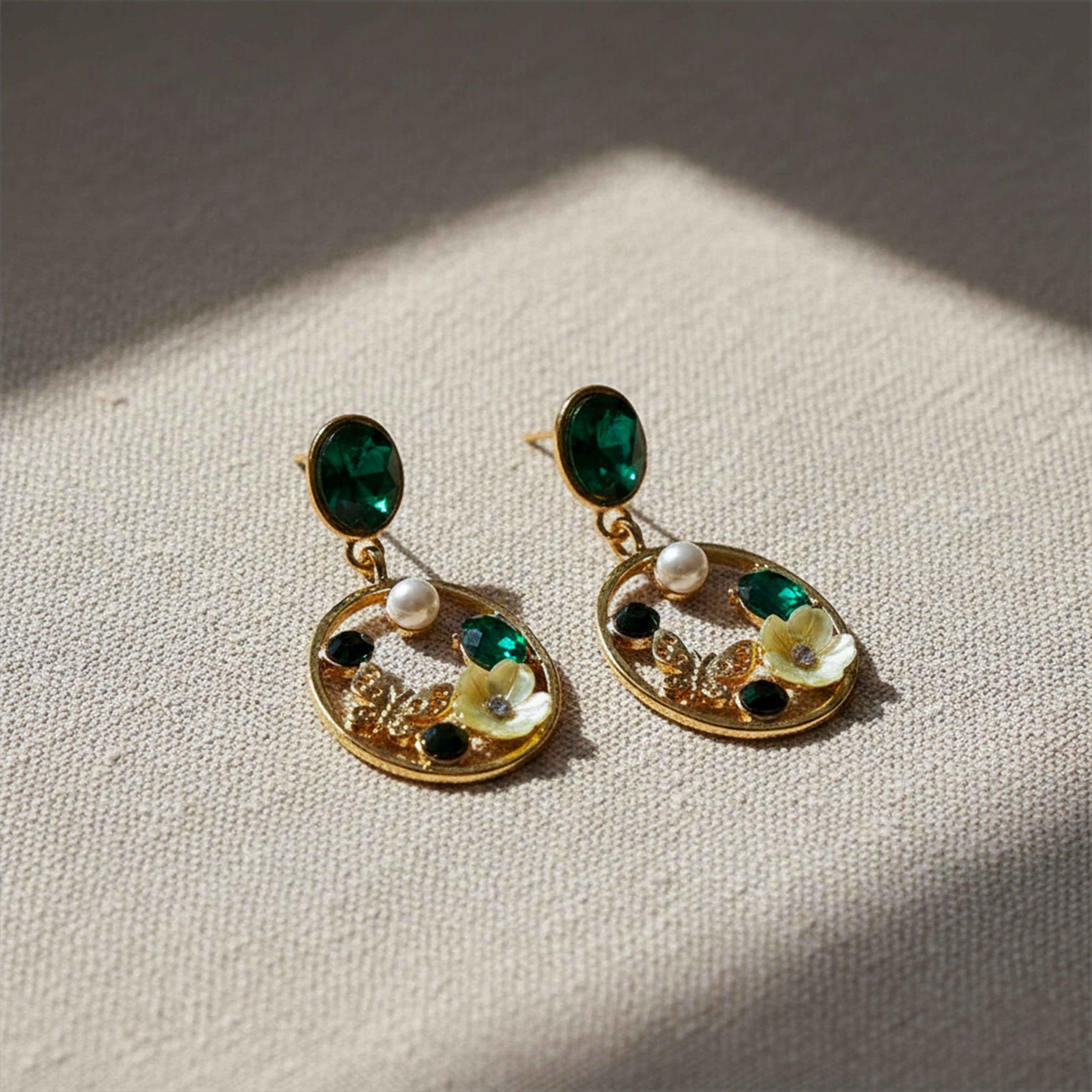 Vintage-Style Nature-Inspired Dangle Stud Earrings for women in Gold - Finora Jewels