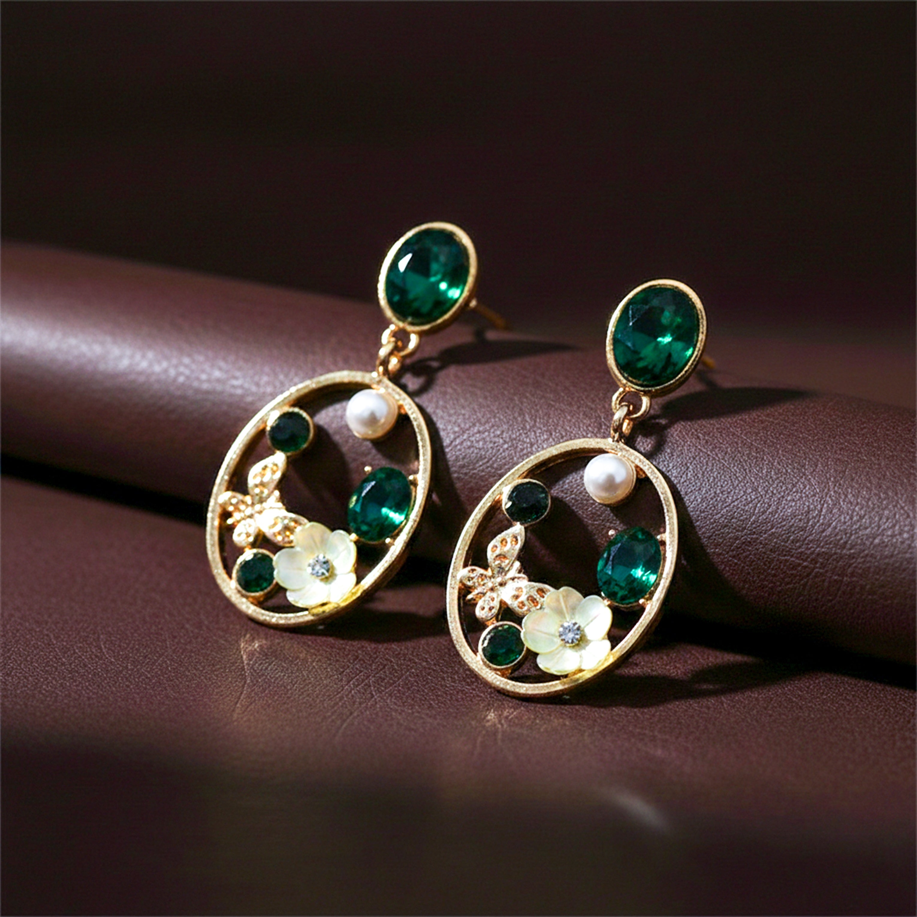 Vintage-Style Nature-Inspired Dangle Stud Earrings for women in Gold - Finora Jewels