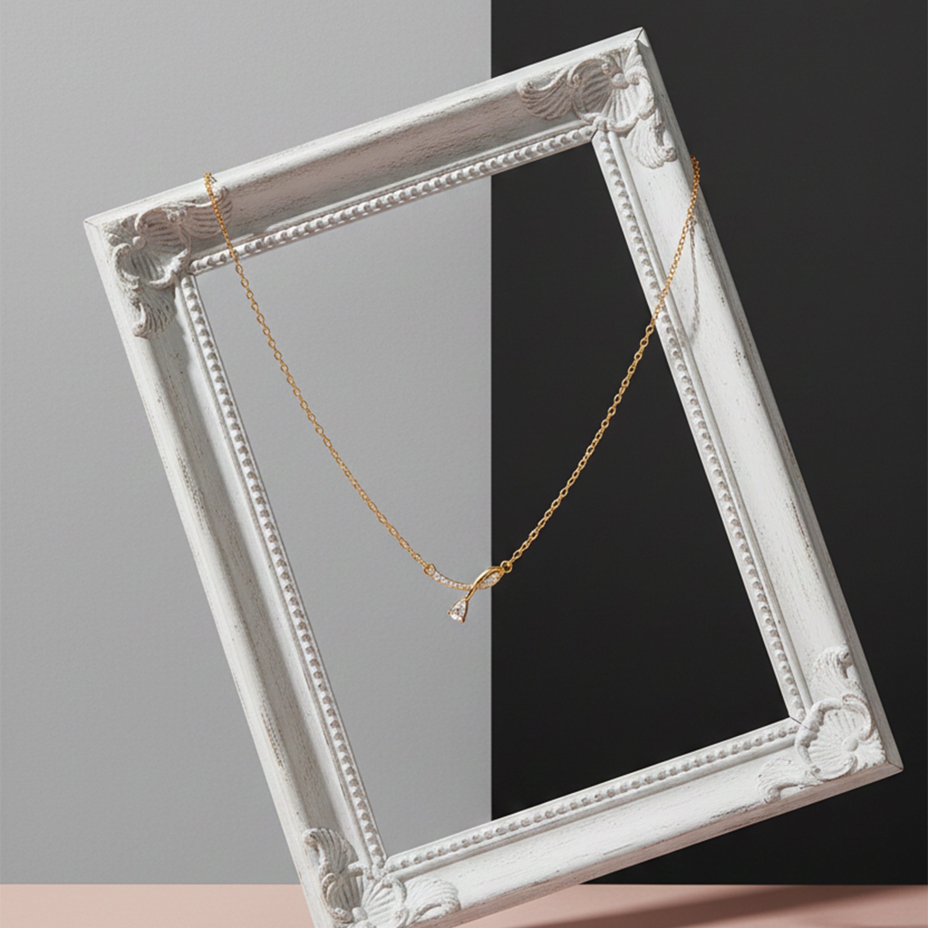 Liora Dangle Neckless GWN -4