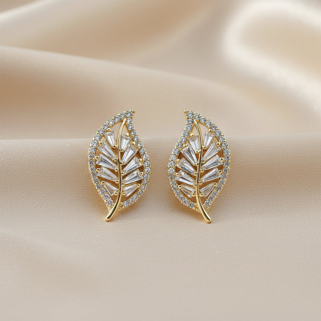 Cubic Zirconia Foliage Post Ear Studs GWE -138