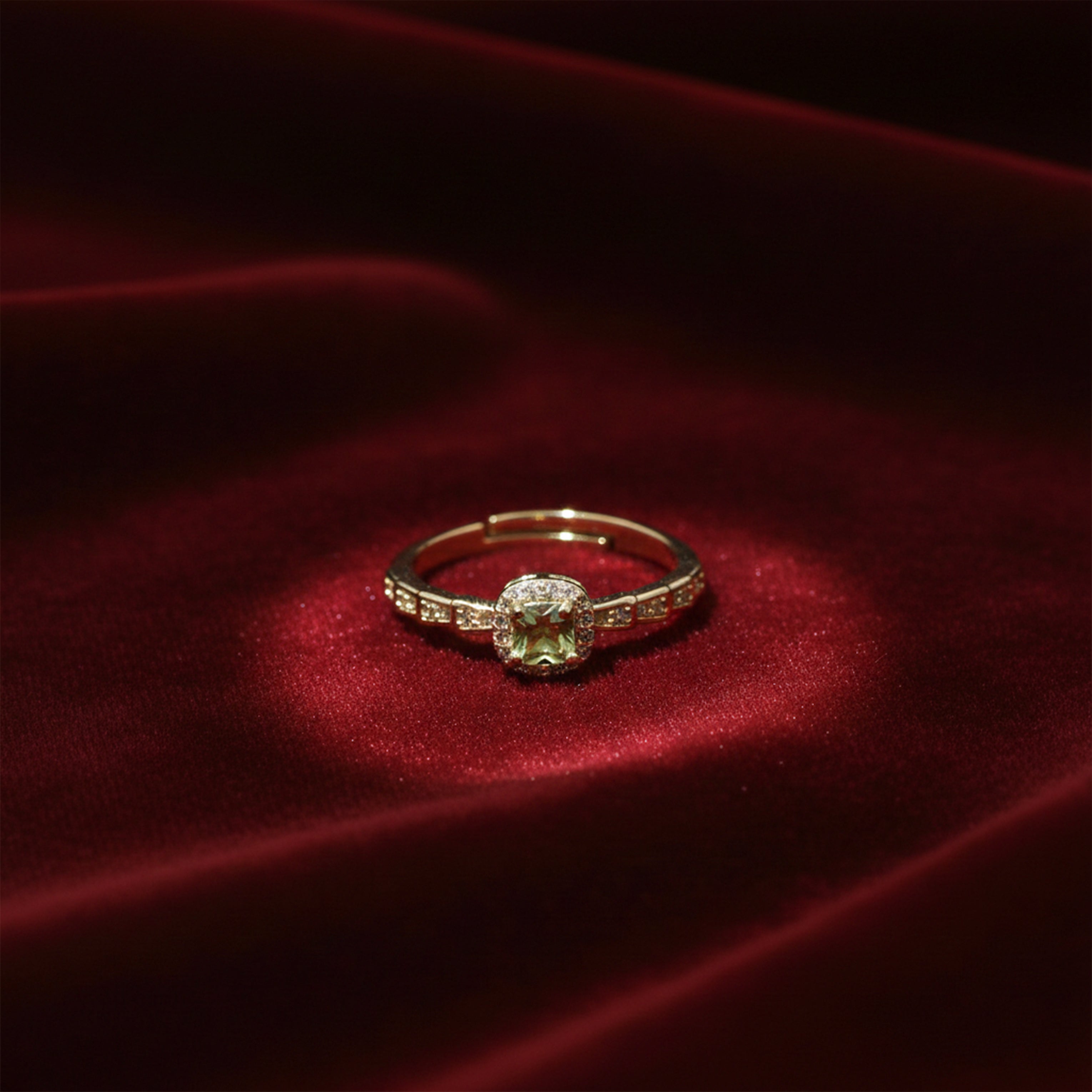 Gold-Toned Olive Encircled Band GWR -45