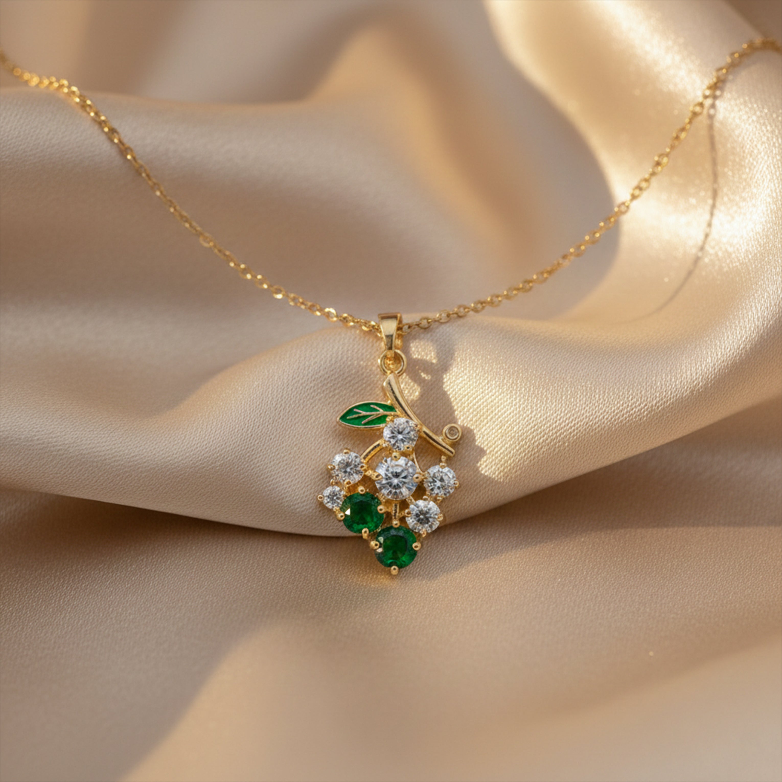 Emerald Grape Necklace for women in Gold - Finora Jewels