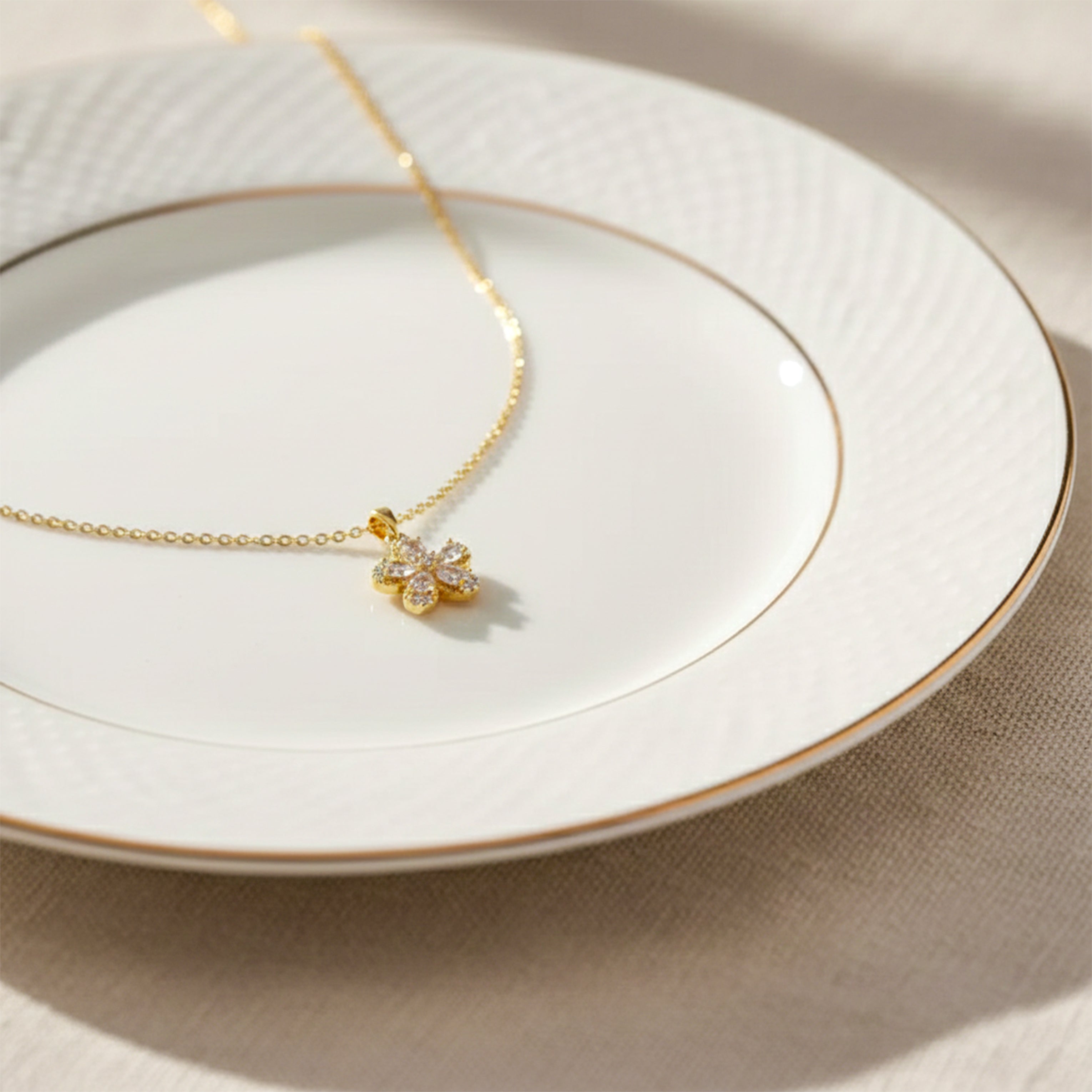 Women Necklace Dainty Crystal Flower Gold jewellery - Finora Jewels