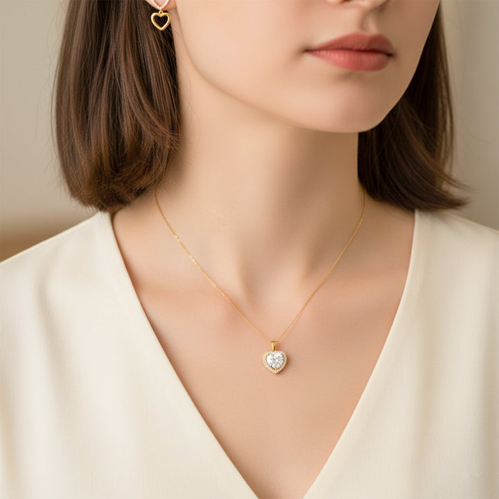Lustrous Love-Cut Cubic Zirconia Women Neckless GWN -75