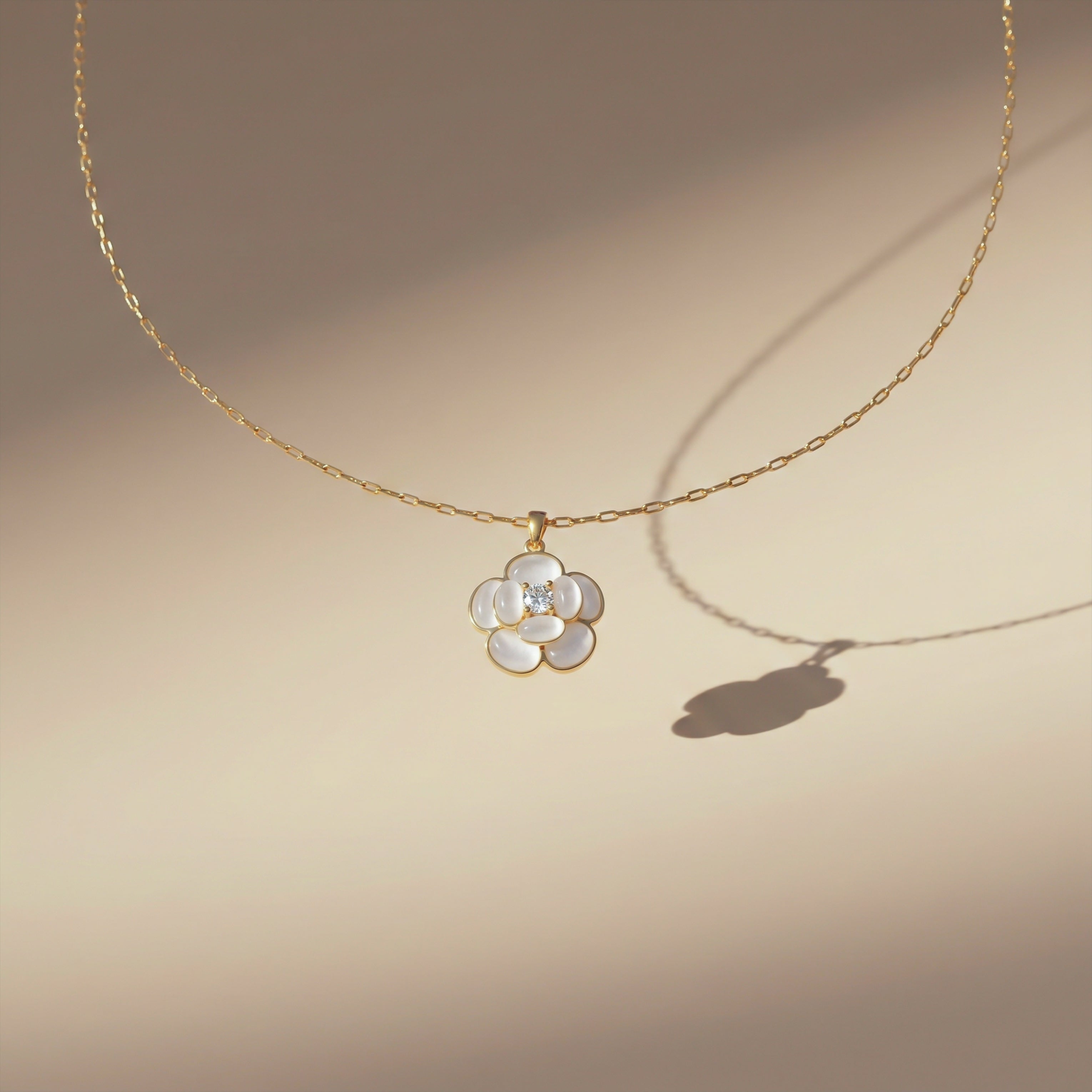 Ivory Bloom Accent Locket Link Set GWN -126