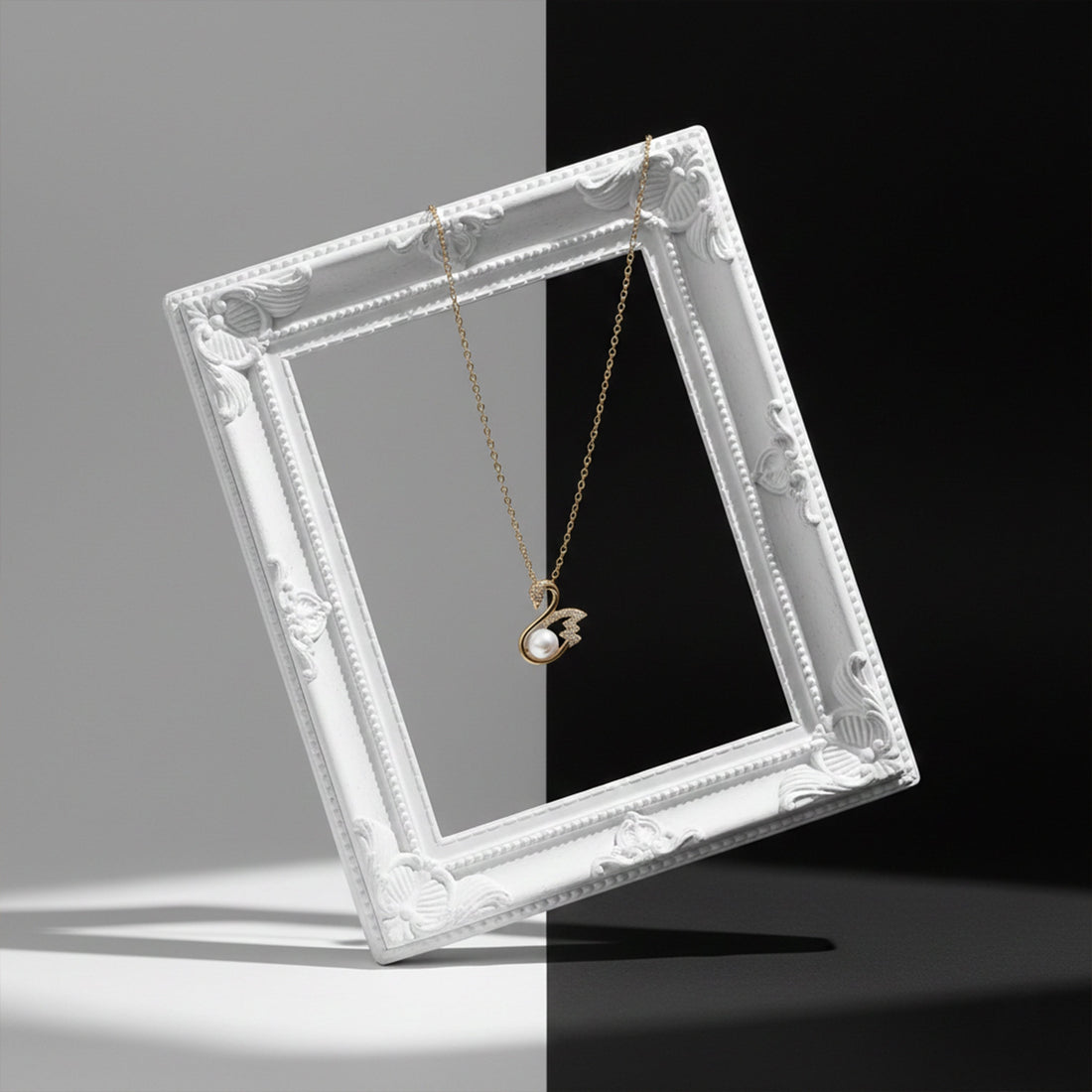 Gold-Toned Swan Moti Locket Link Set GWN -35