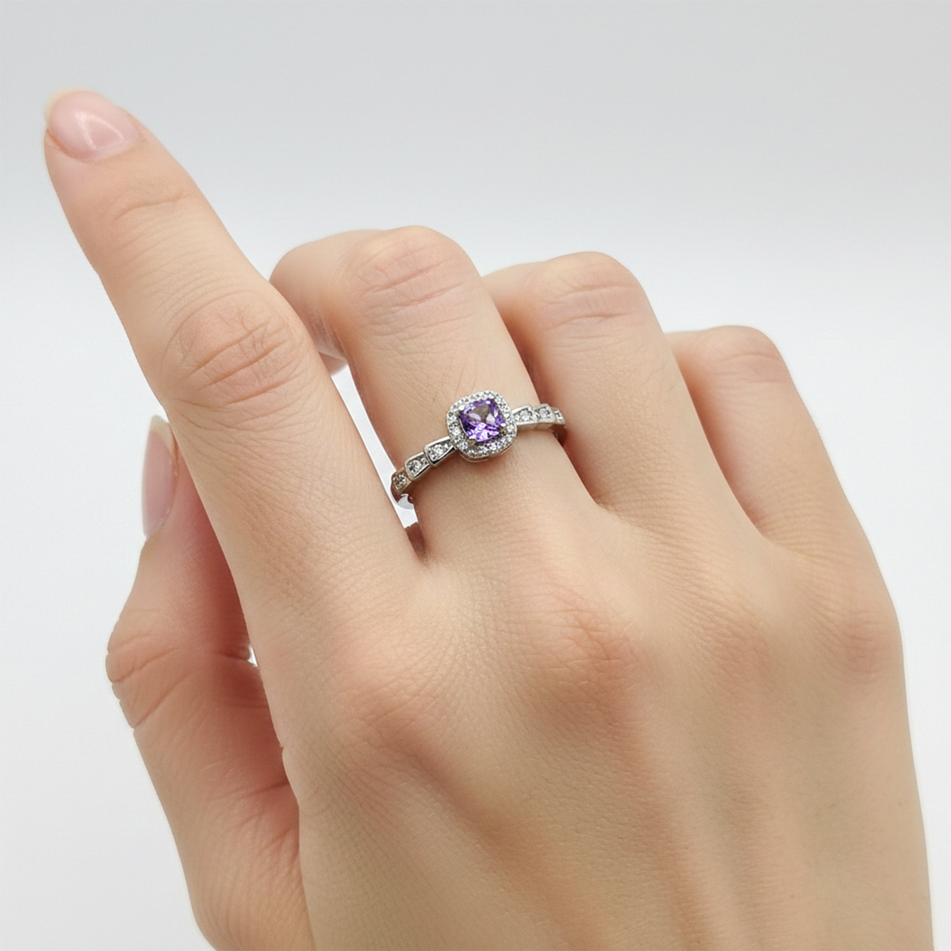 Lilac Encircled Flexible Band GWR -41