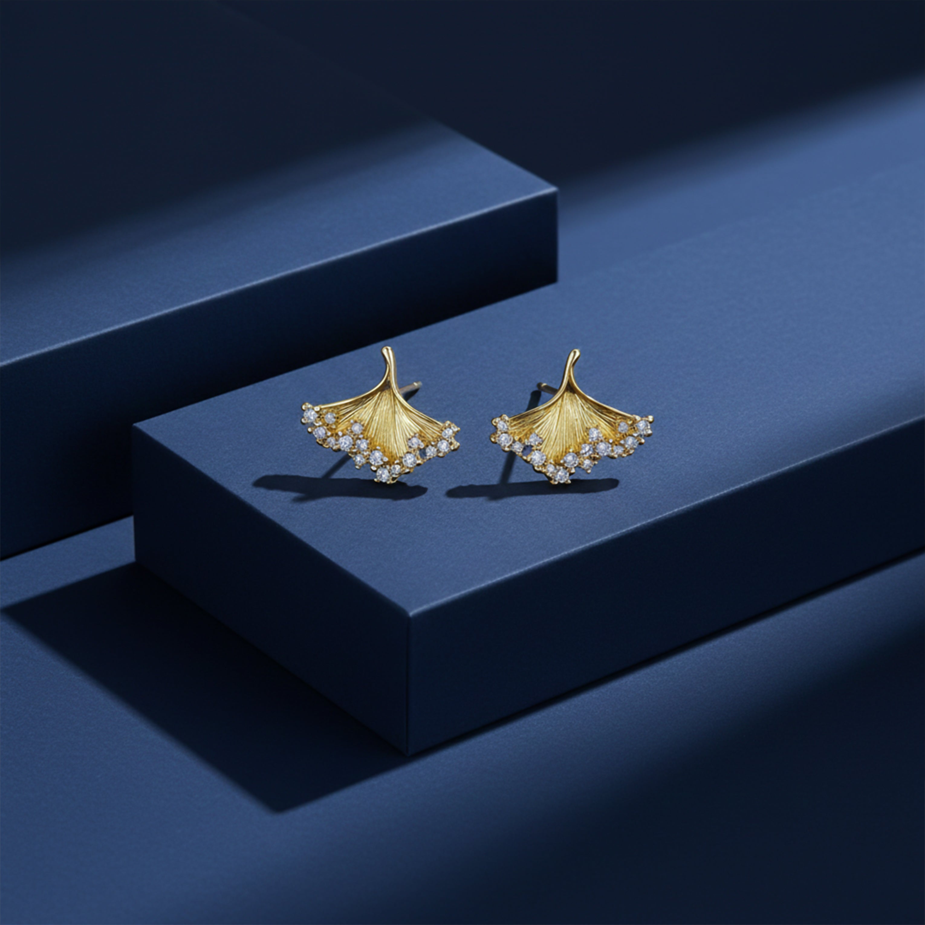 Leaf Stud Earrings for women in Gold - Finora Jewels